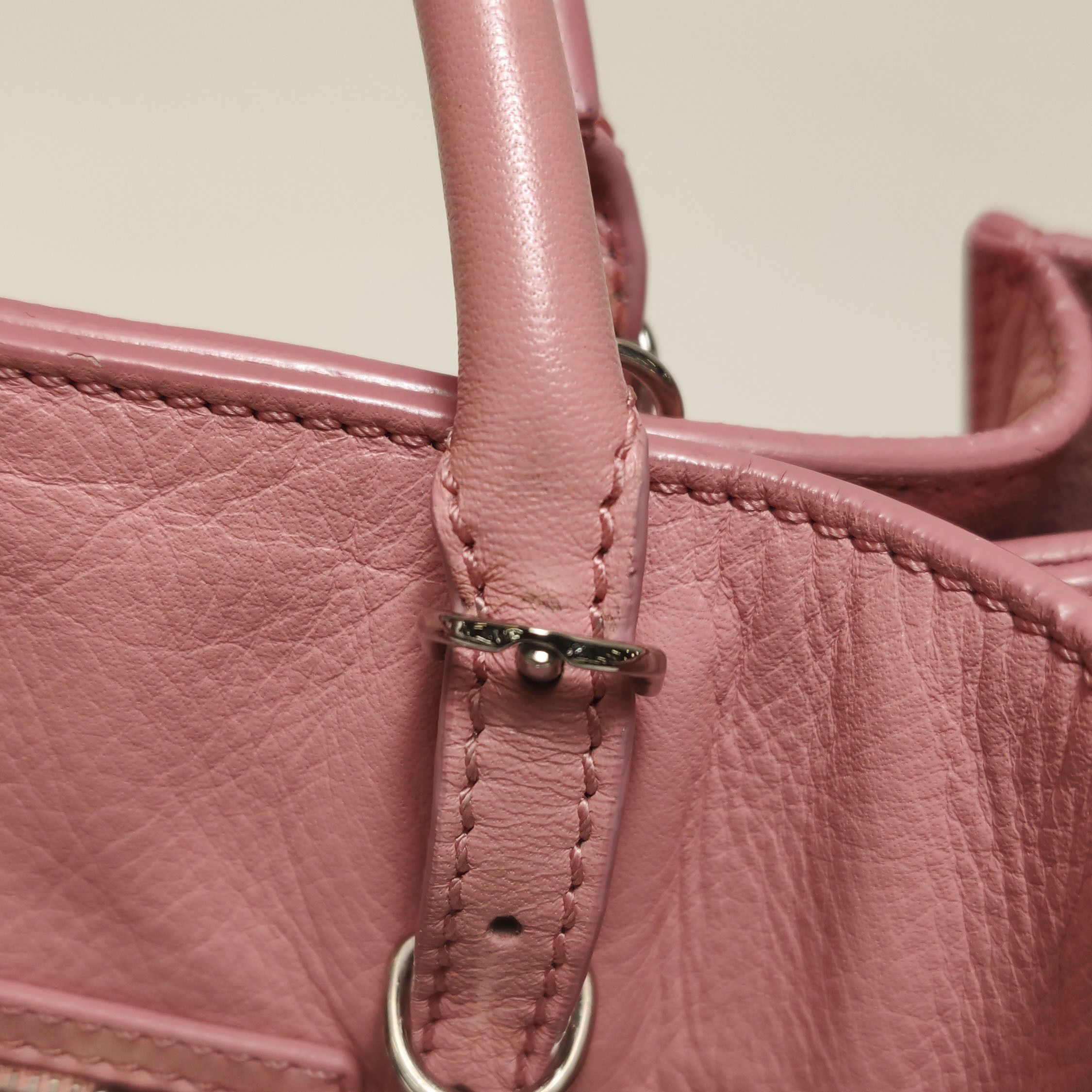 Balenciaga Balenciaga Women os Shoulder Bags Size ONE SIZE - 22 Thumbnail