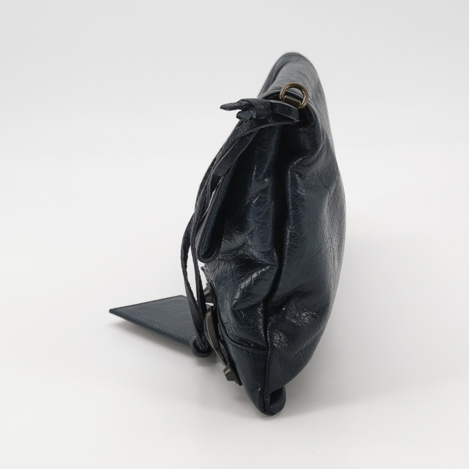 Balenciaga Balenciaga Women os Shoulder Bags Size ONE SIZE - 3 Thumbnail