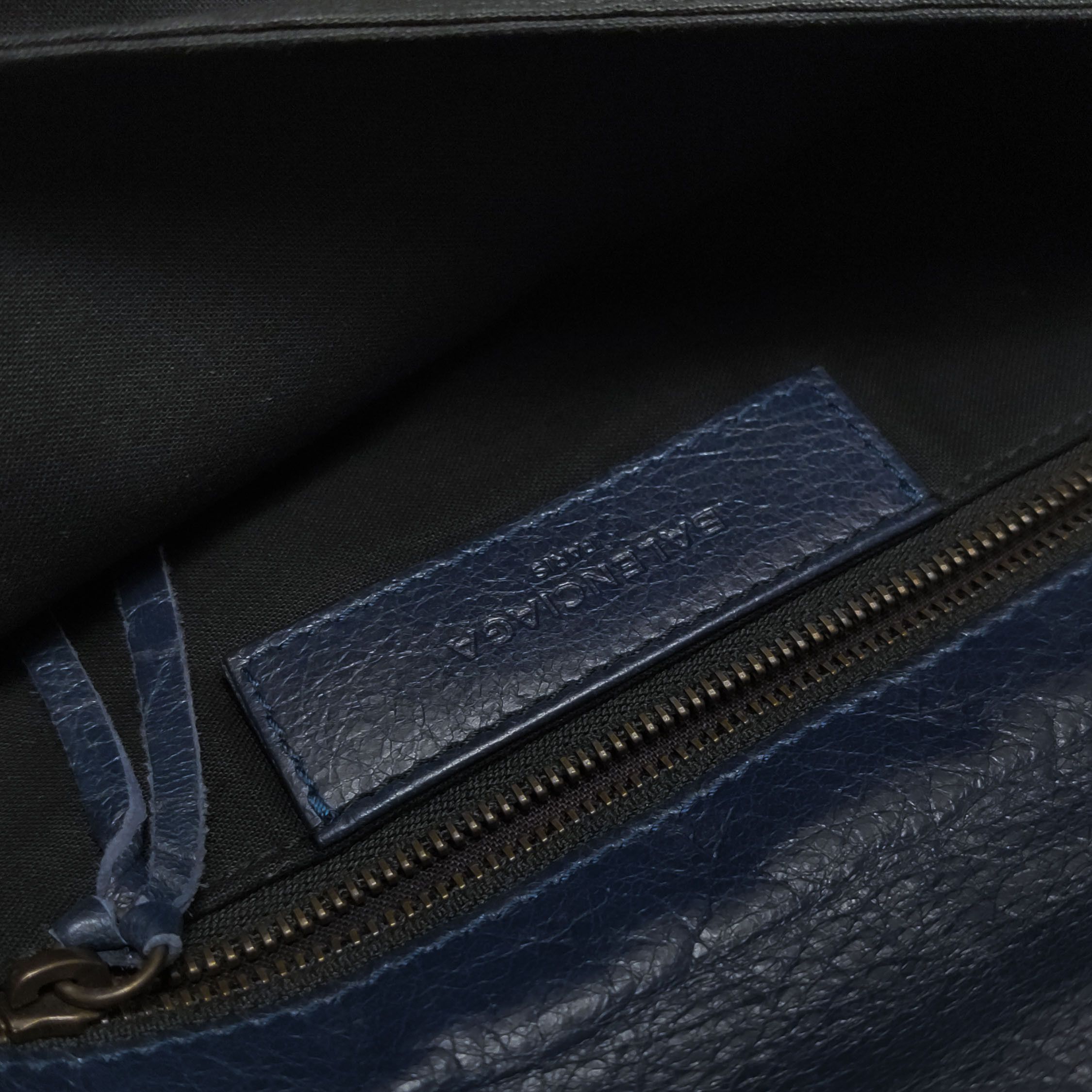 Balenciaga Balenciaga Women os Shoulder Bags Size ONE SIZE - 11 Thumbnail