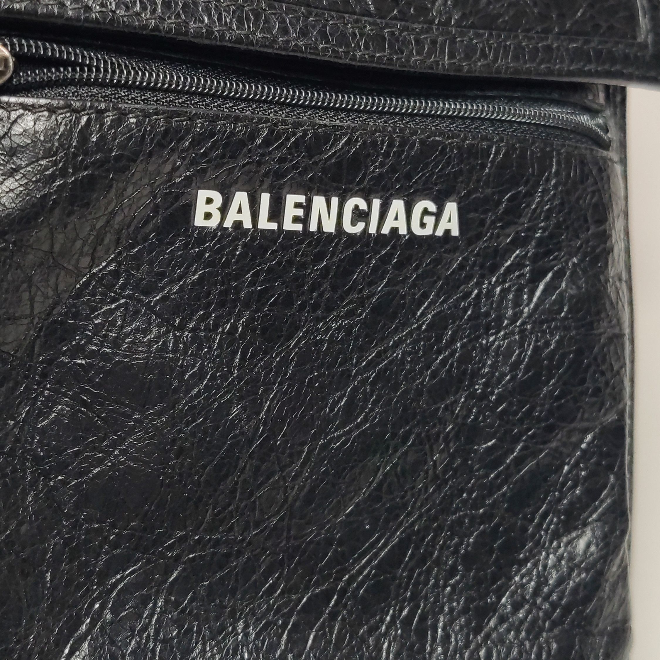 Balenciaga Balenciaga Women os Crossbody Bags Size ONE SIZE - 17 Thumbnail