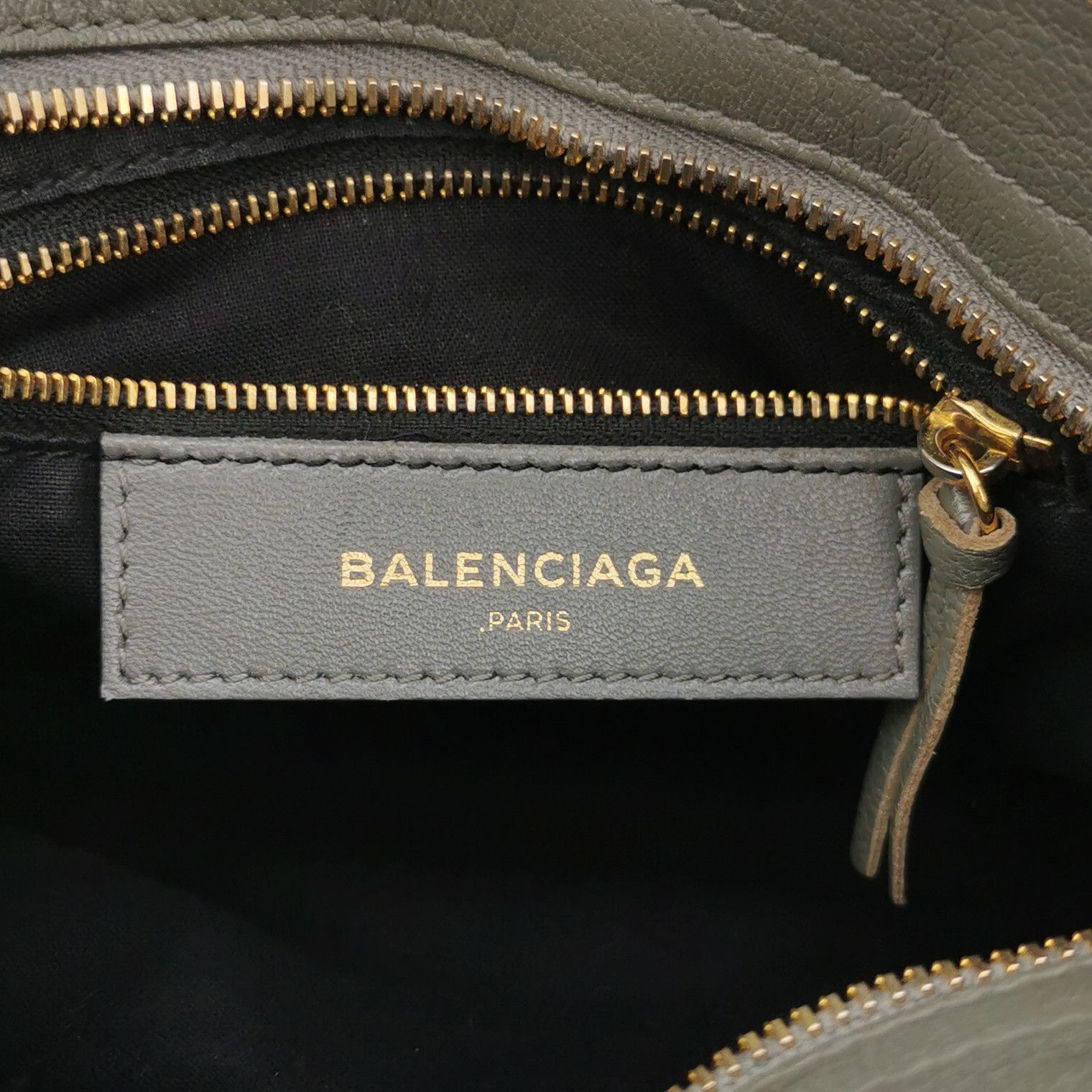 Balenciaga Balenciaga Women os Shoulder Bags Size ONE SIZE - 8 Thumbnail