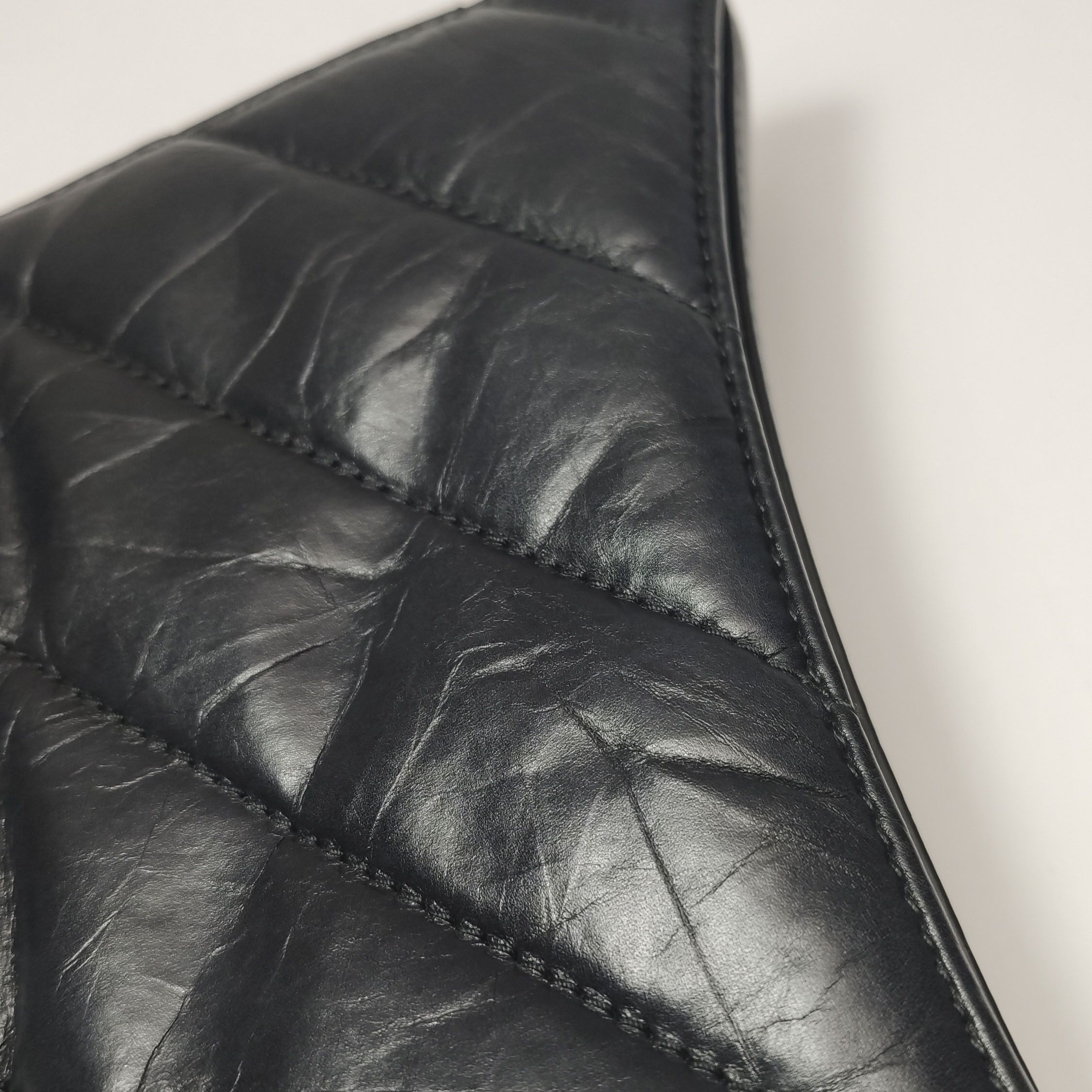 Balenciaga Balenciaga Women os Shoulder Bags Size ONE SIZE - 25 Thumbnail