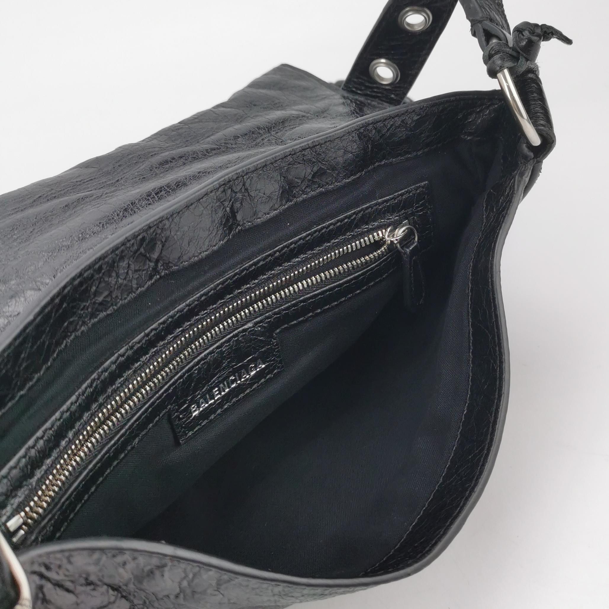 Balenciaga Balenciaga Women os Shoulder Bags Size ONE SIZE - 7 Thumbnail
