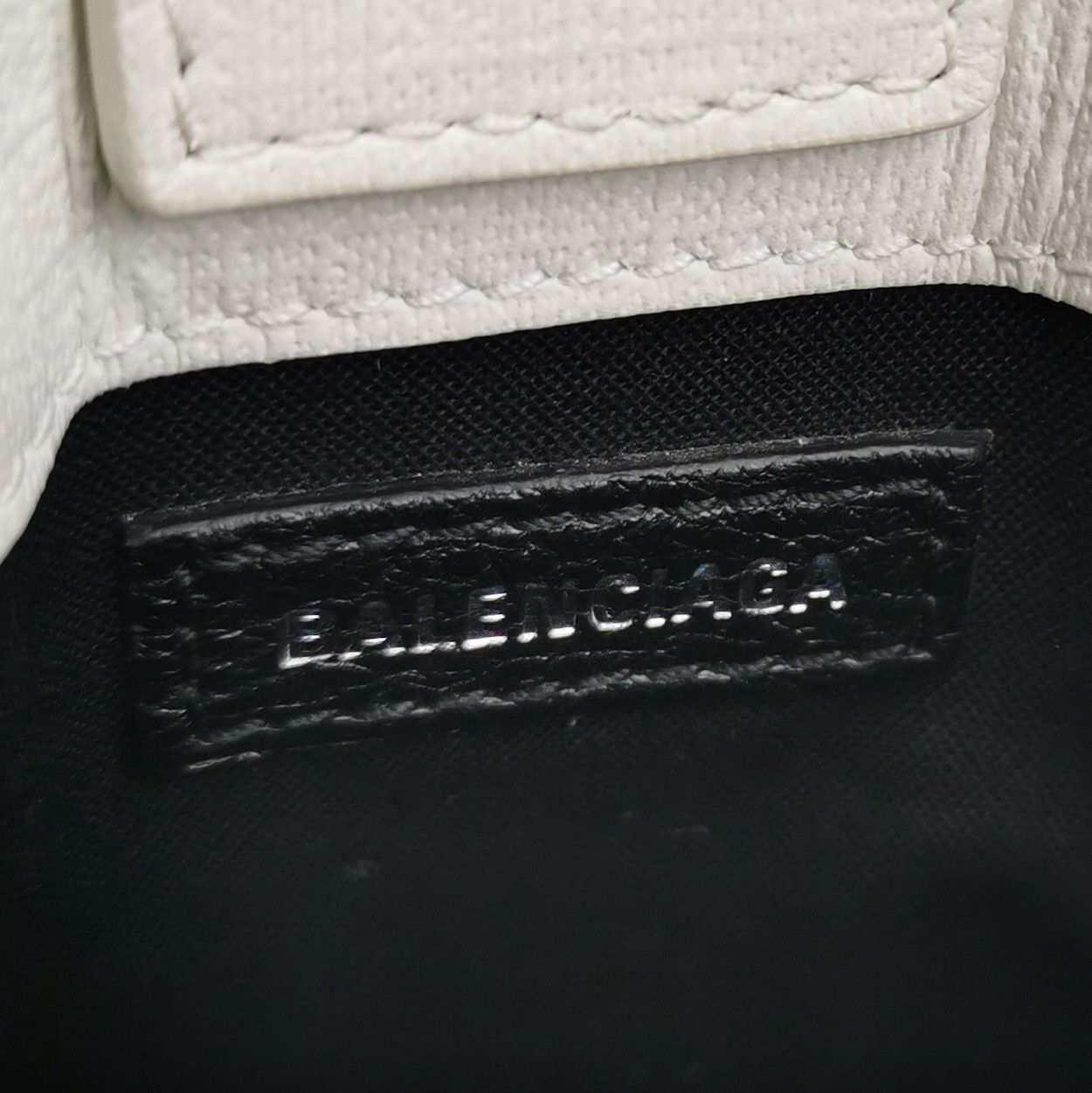 Balenciaga Balenciaga Women os Shoulder Bags Size ONE SIZE - 8 Thumbnail