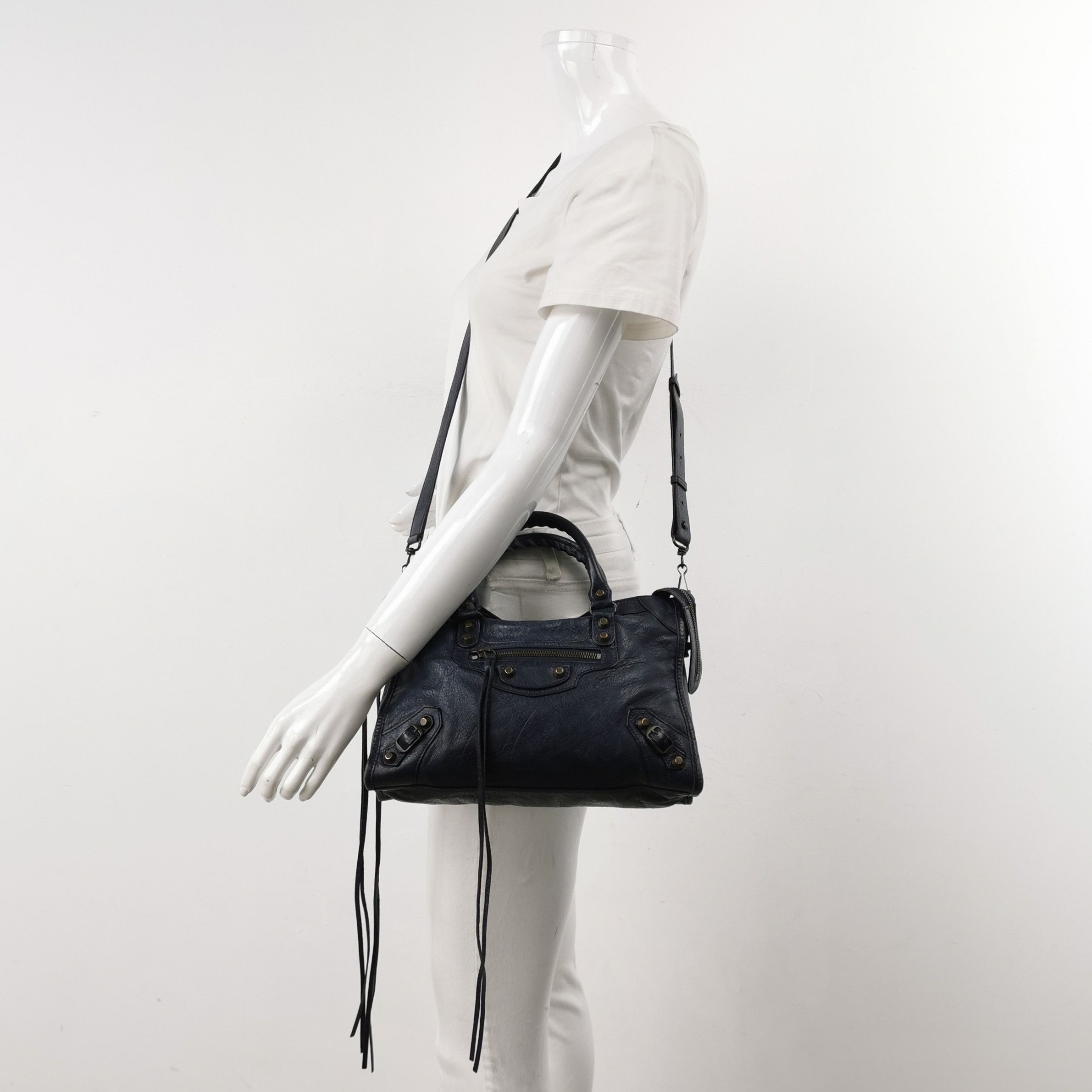 Balenciaga Balenciaga Women os Shoulder Bags Size ONE SIZE - 2 Thumbnail