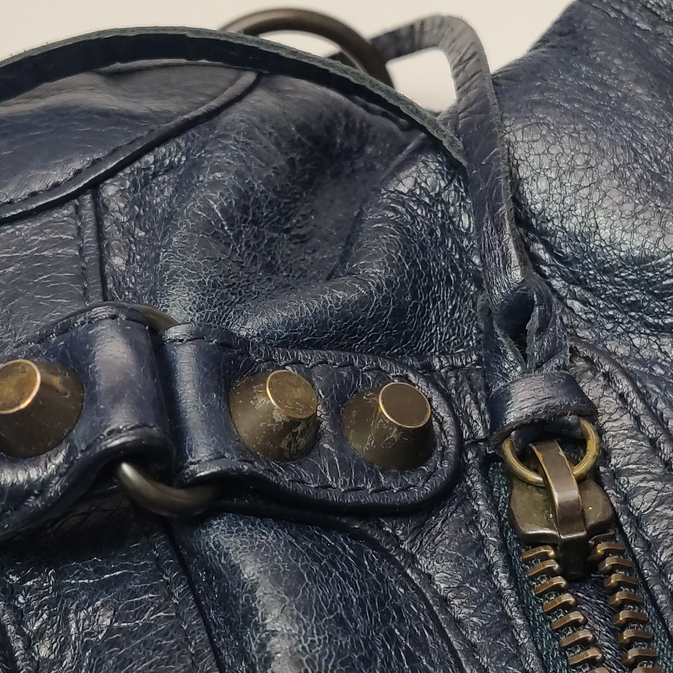 Balenciaga Balenciaga Women os Shoulder Bags Size ONE SIZE - 16 Thumbnail