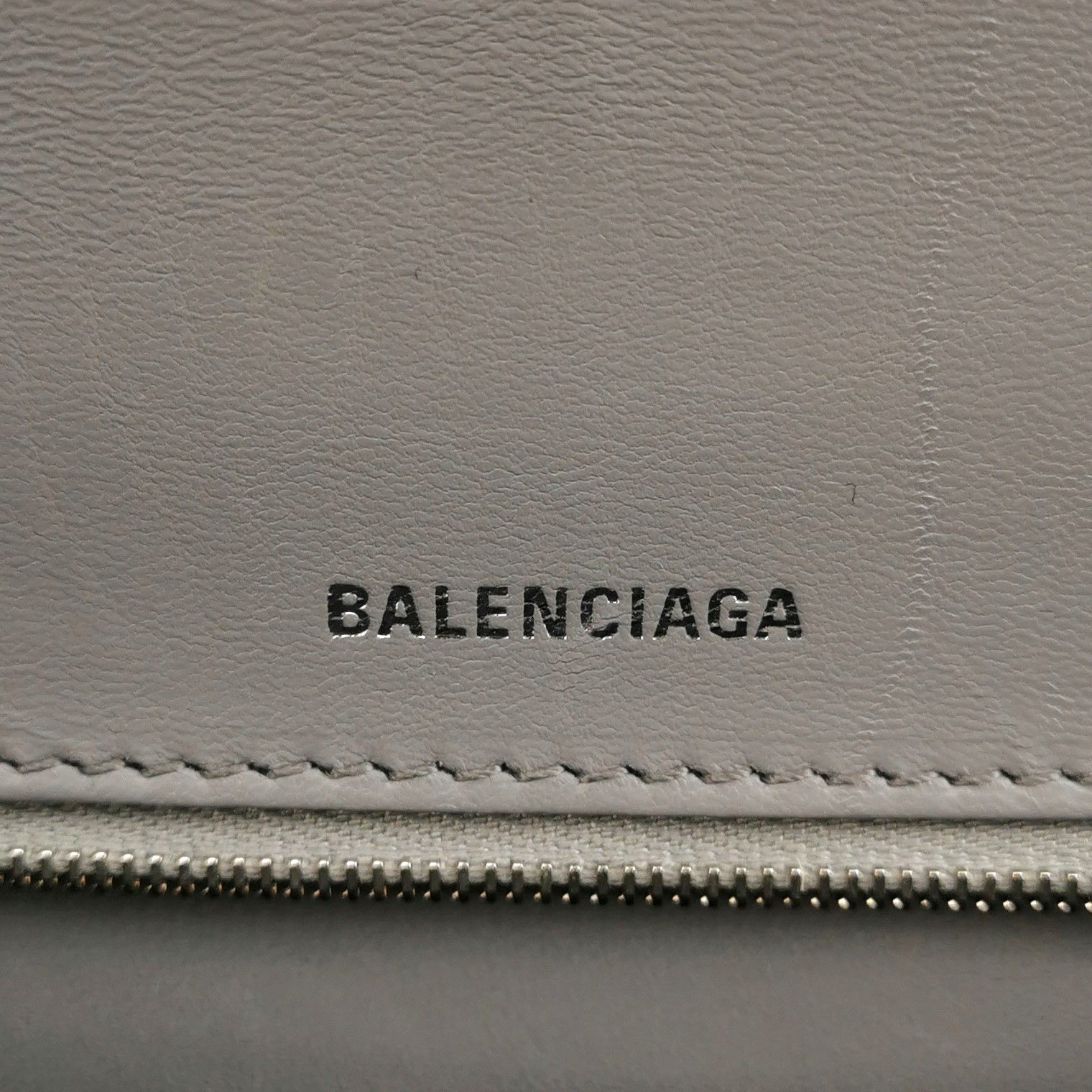 Balenciaga Balenciaga Women os Shoulder Bags Size ONE SIZE - 8 Thumbnail