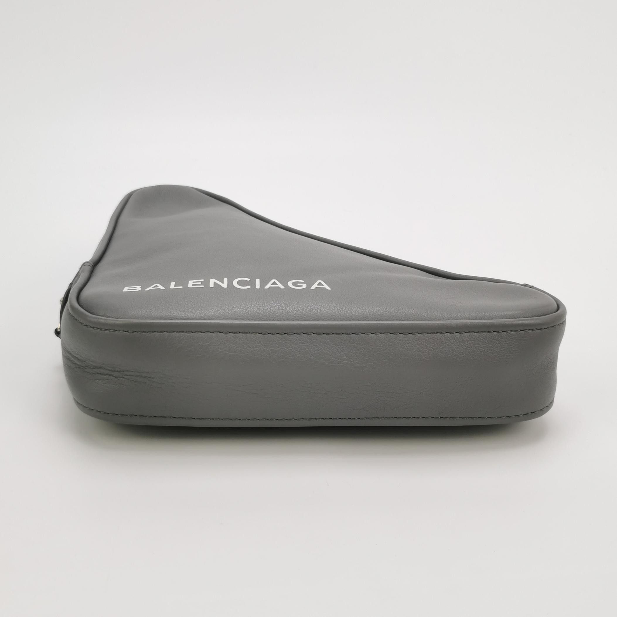 Balenciaga Balenciaga Women os Clutches Size ONE SIZE - 5 Thumbnail