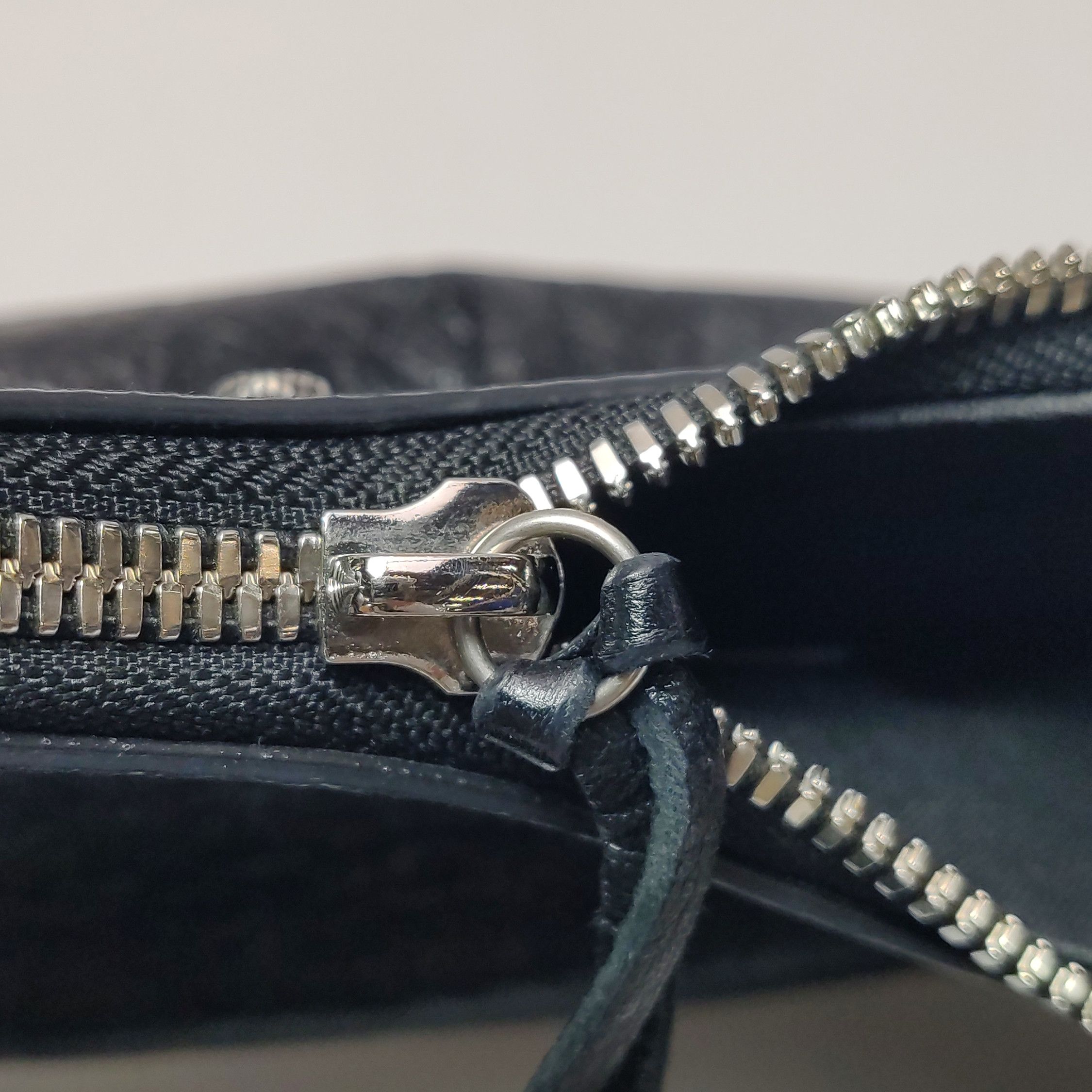 Balenciaga Balenciaga Women os Shoulder Bags Size ONE SIZE - 15 Thumbnail