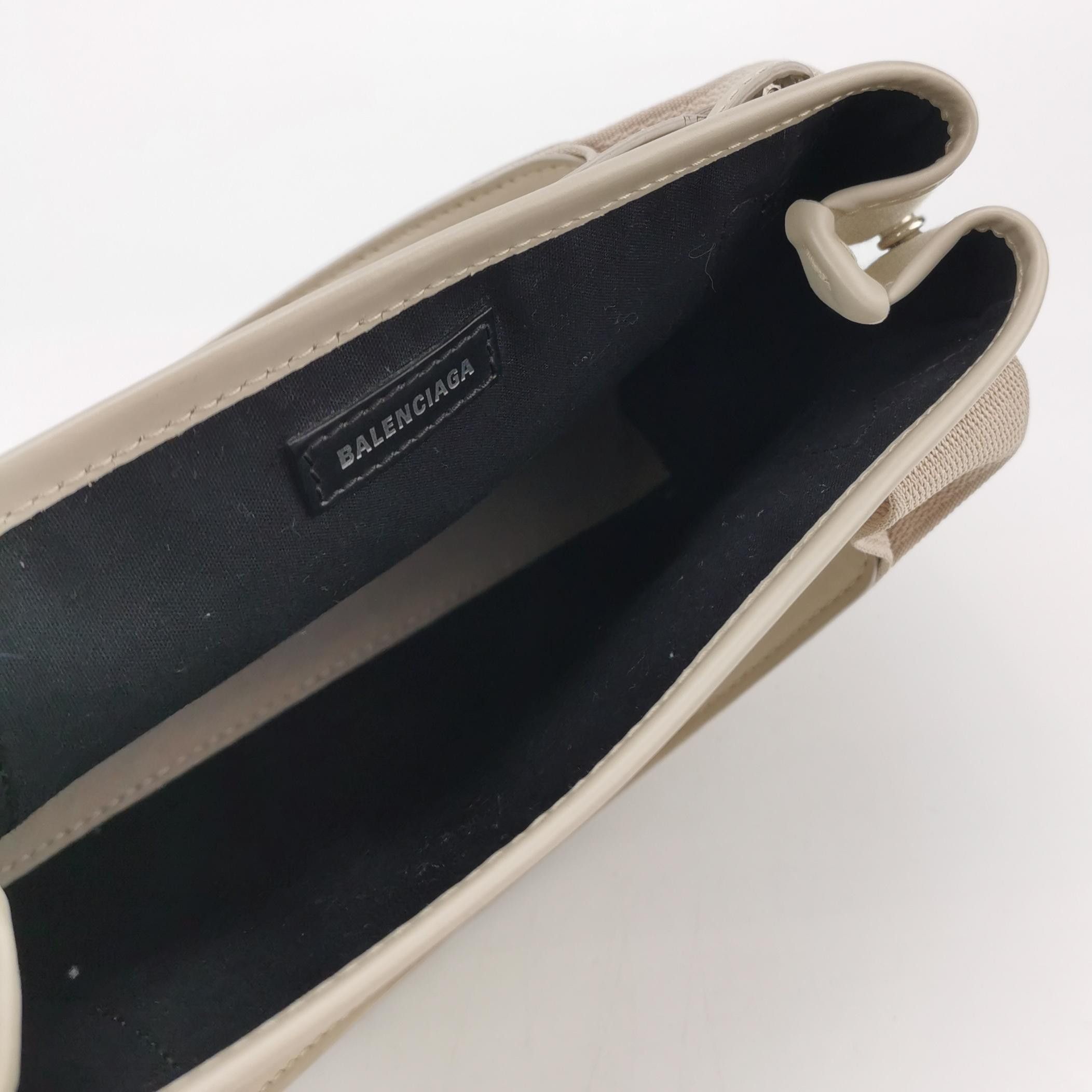 Balenciaga Balenciaga Women os Shoulder Bags Size ONE SIZE - 7 Thumbnail