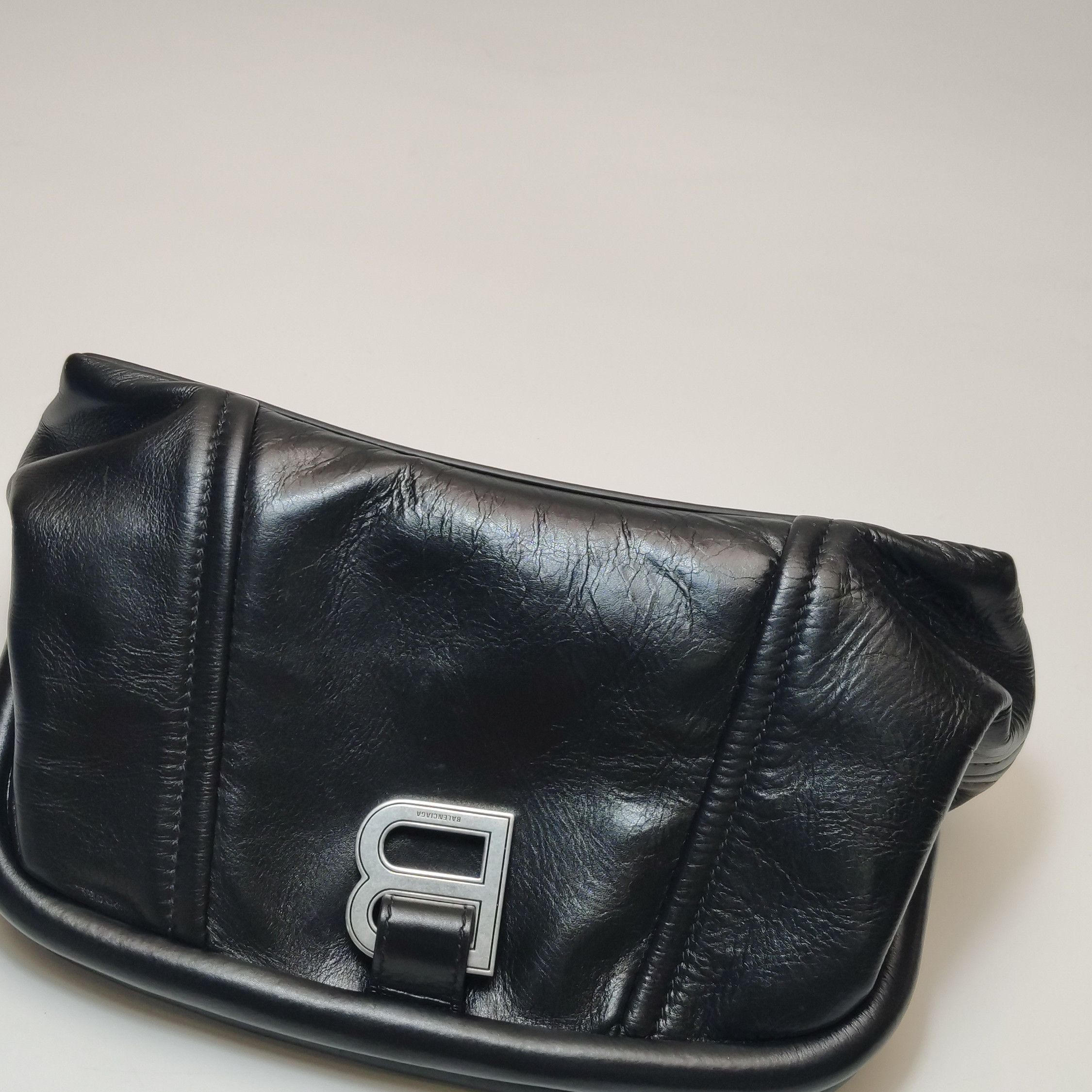 Balenciaga Balenciaga Women os Clutches Size ONE SIZE - 22 Thumbnail