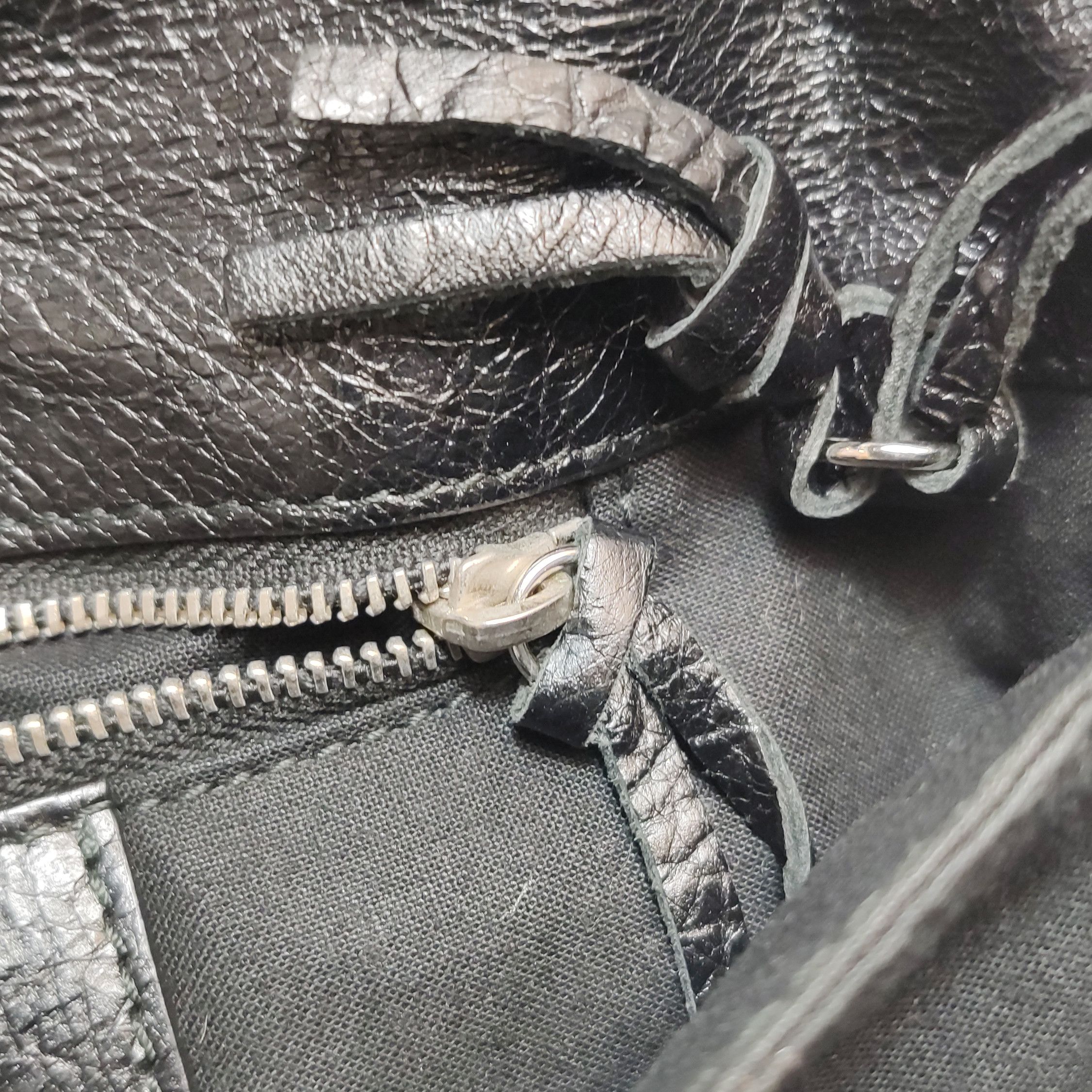 Balenciaga Balenciaga Women os Crossbody Bags Size ONE SIZE - 11 Thumbnail