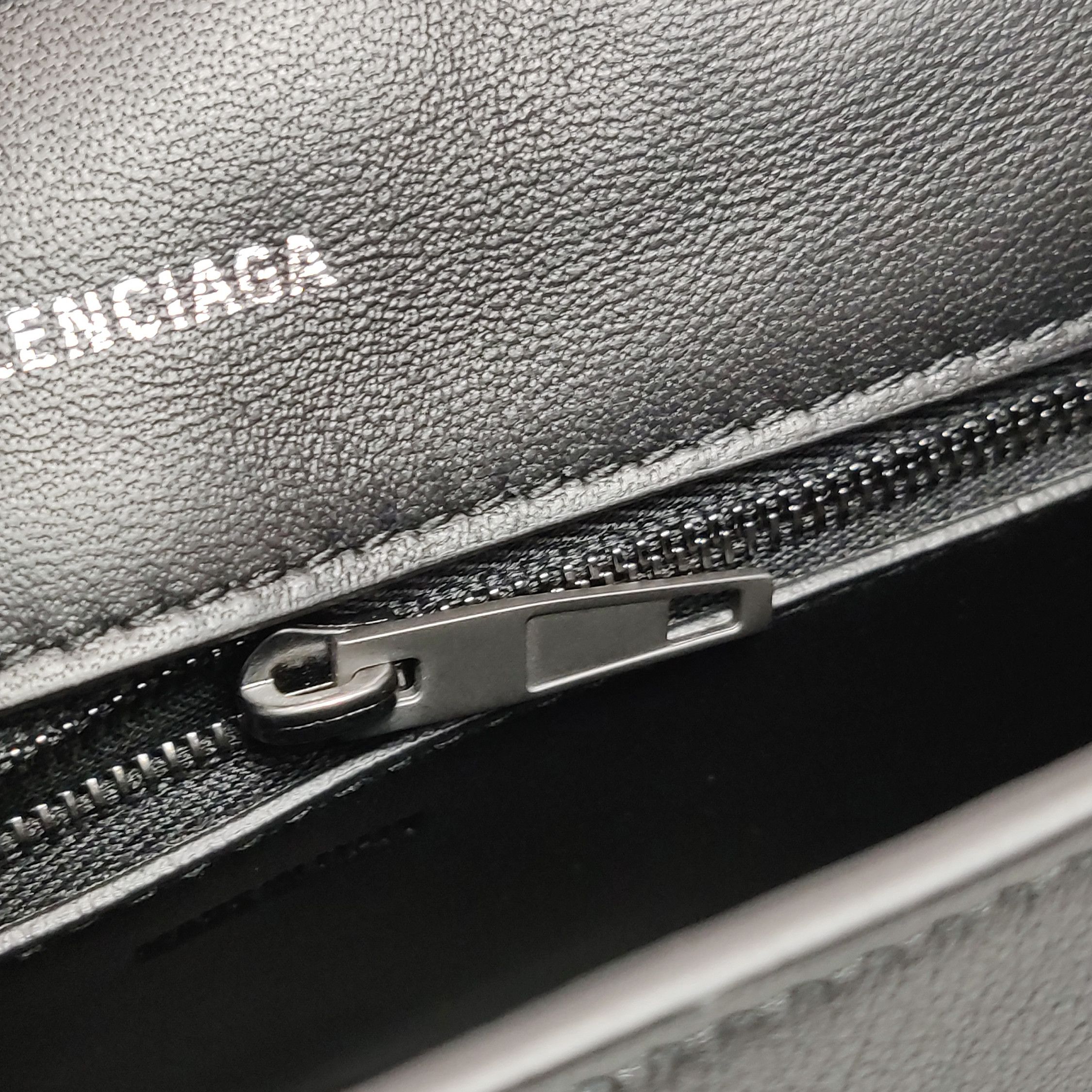 Balenciaga Balenciaga Women os Shoulder Bags Size ONE SIZE - 15 Thumbnail