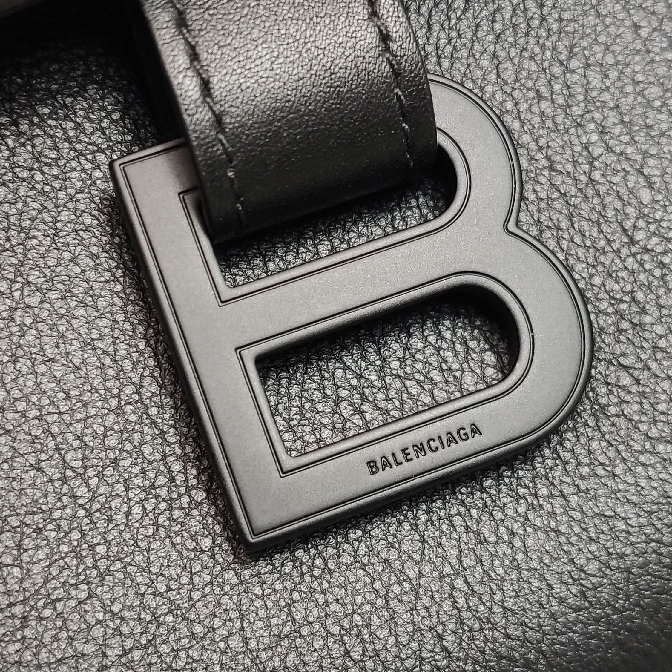 Balenciaga Balenciaga Women os Shoulder Bags Size ONE SIZE - 16 Thumbnail