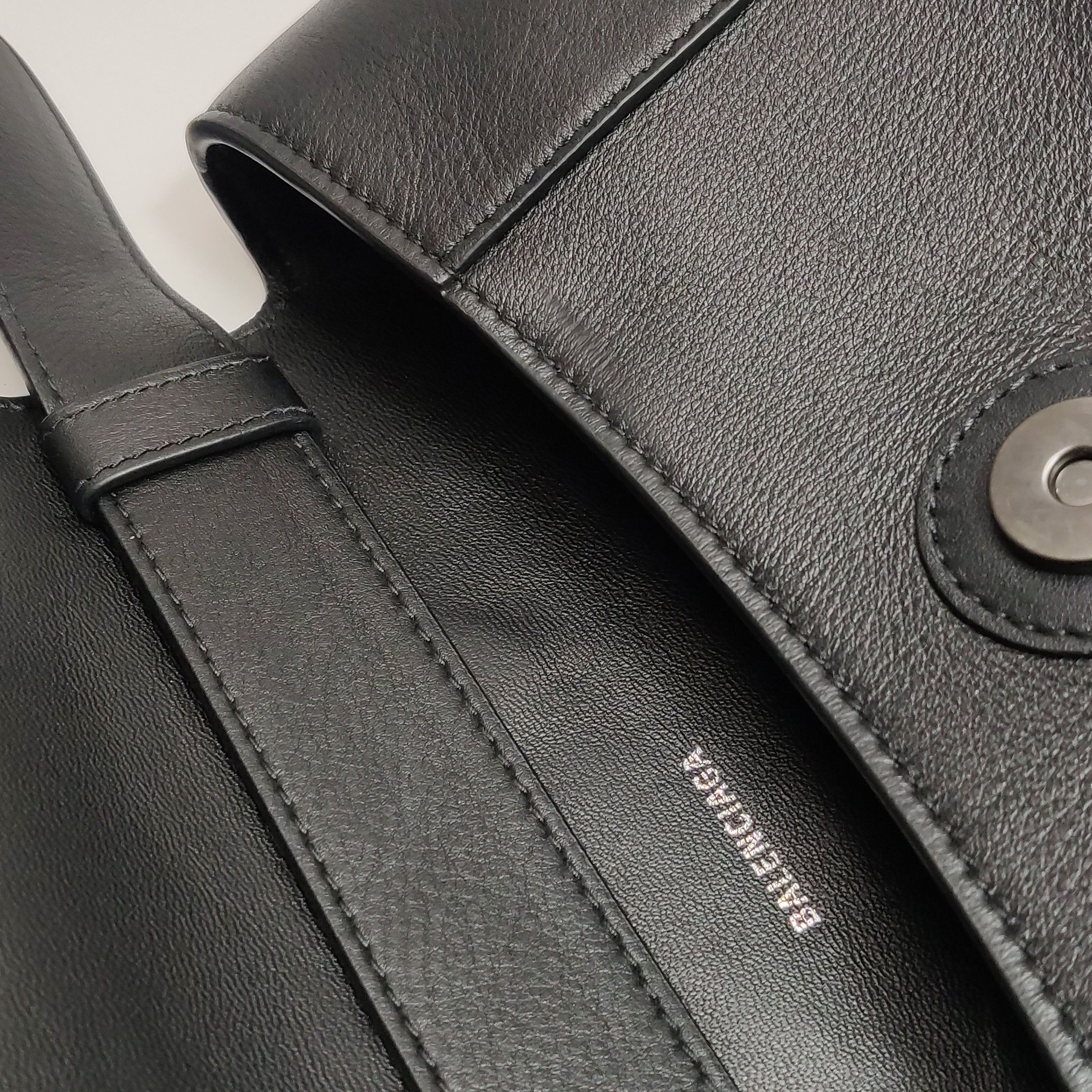 Balenciaga Balenciaga Women os Shoulder Bags Size ONE SIZE - 25 Thumbnail