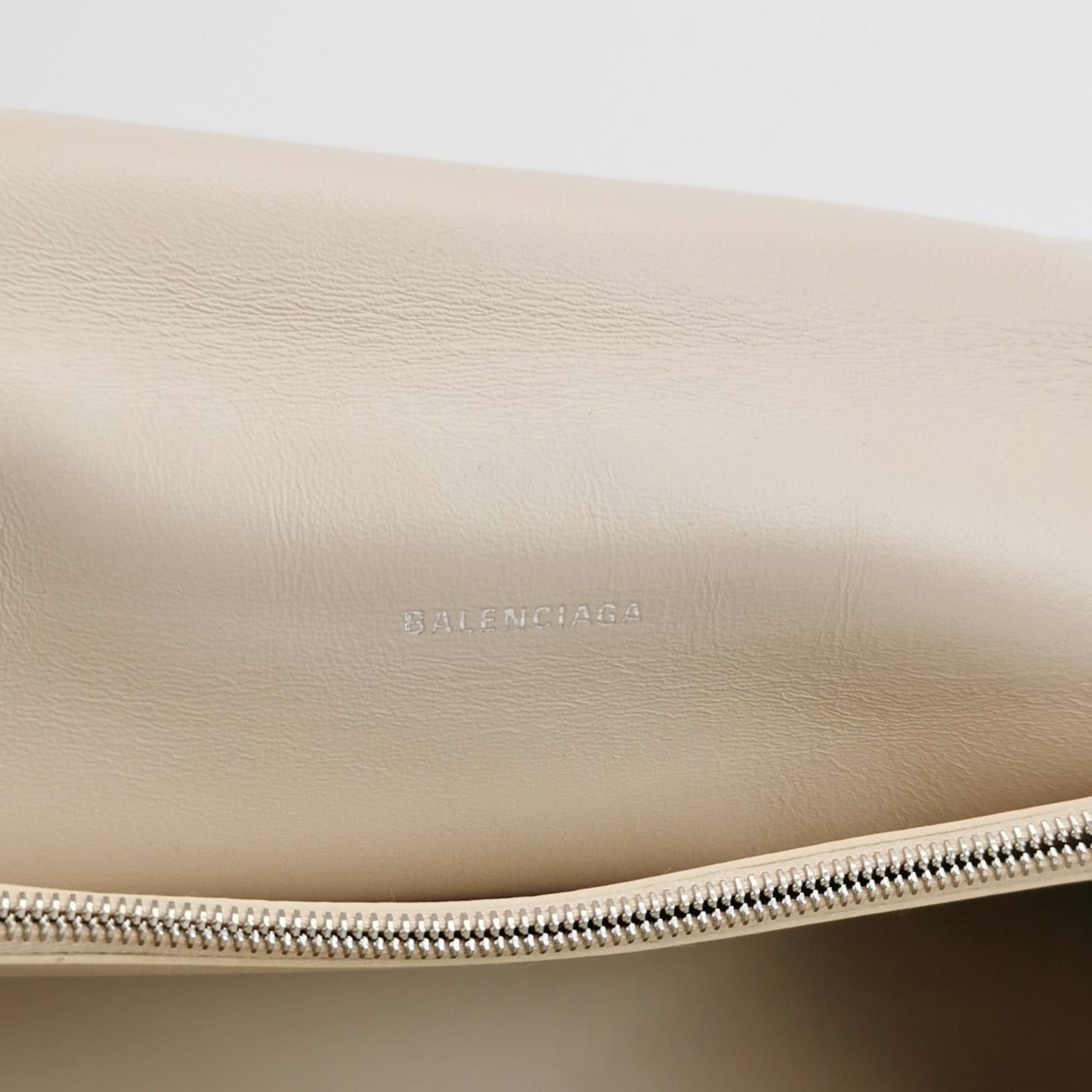 Balenciaga Balenciaga Women os Shoulder Bags Size ONE SIZE - 8 Thumbnail