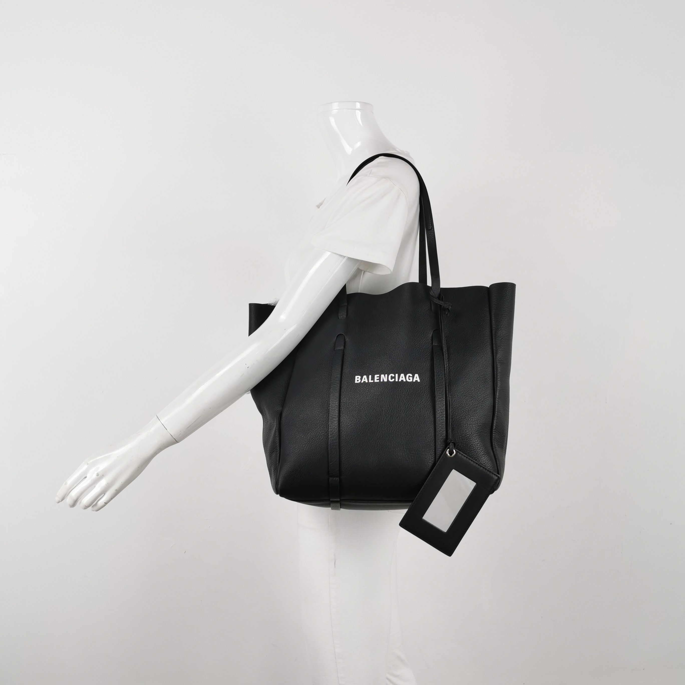 Balenciaga Balenciaga Women os Shoulder Bags Size ONE SIZE - 2 Thumbnail