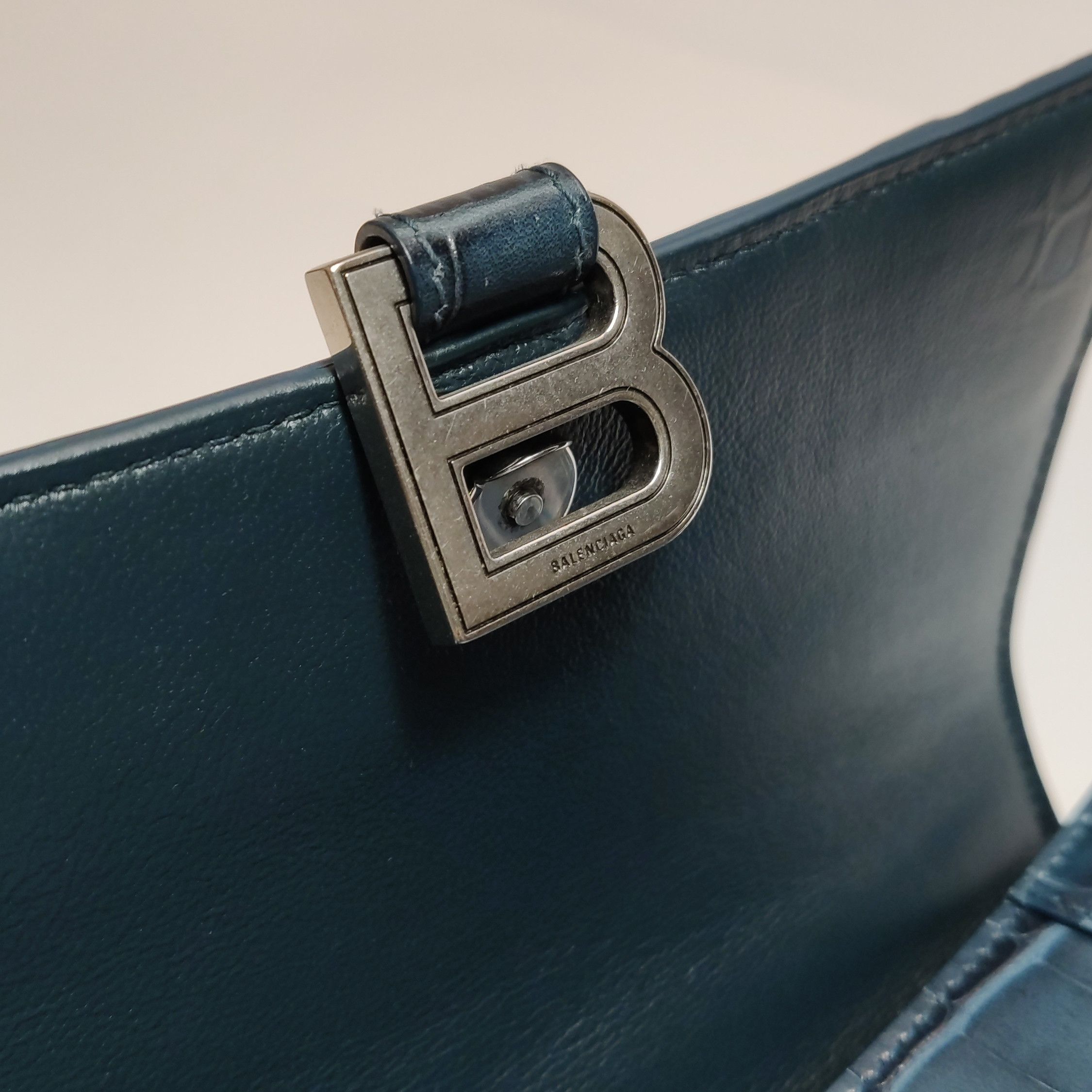 Balenciaga Balenciaga Women os Shoulder Bags Size ONE SIZE - 16 Thumbnail