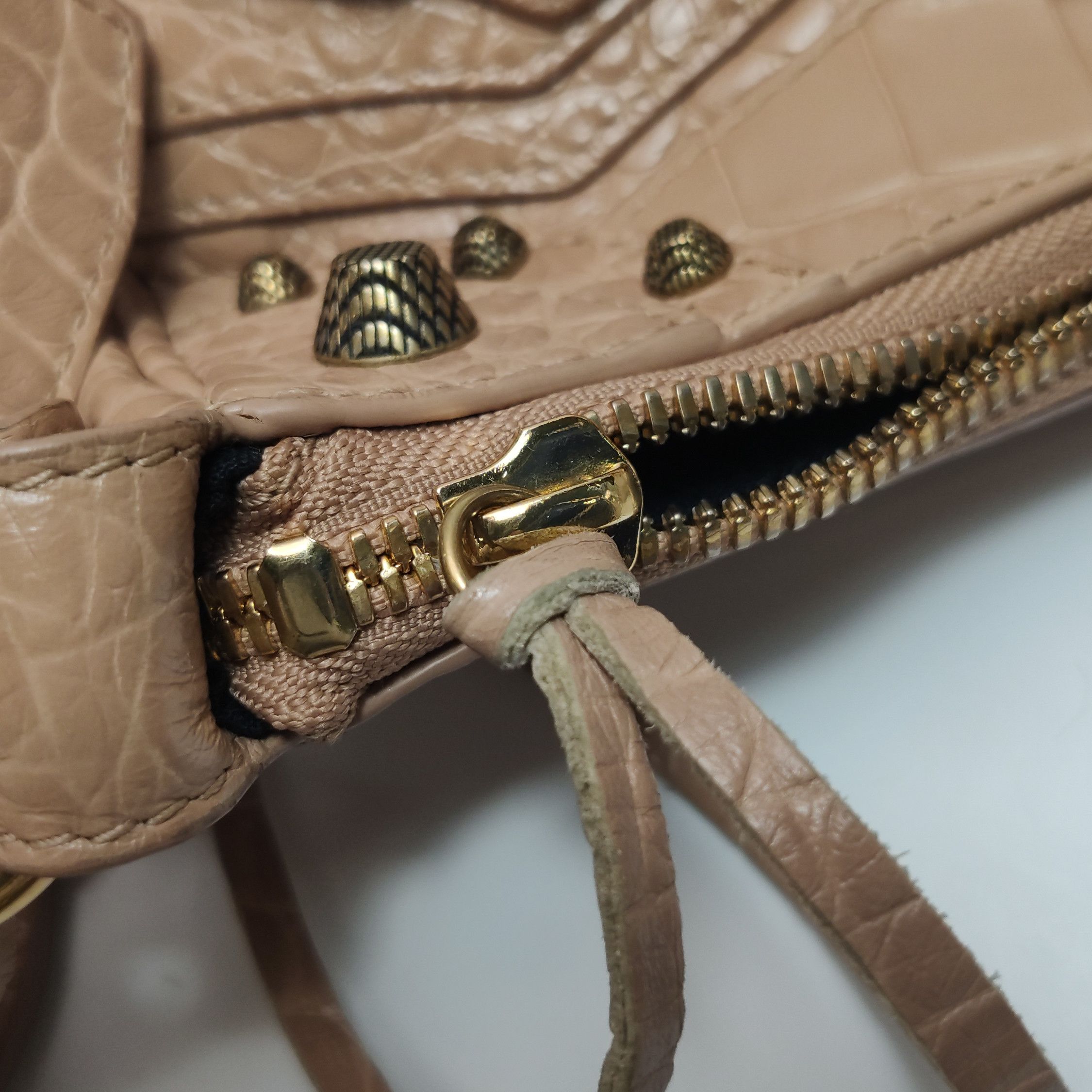 Balenciaga Balenciaga Women os Shoulder Bags Size ONE SIZE - 18 Thumbnail