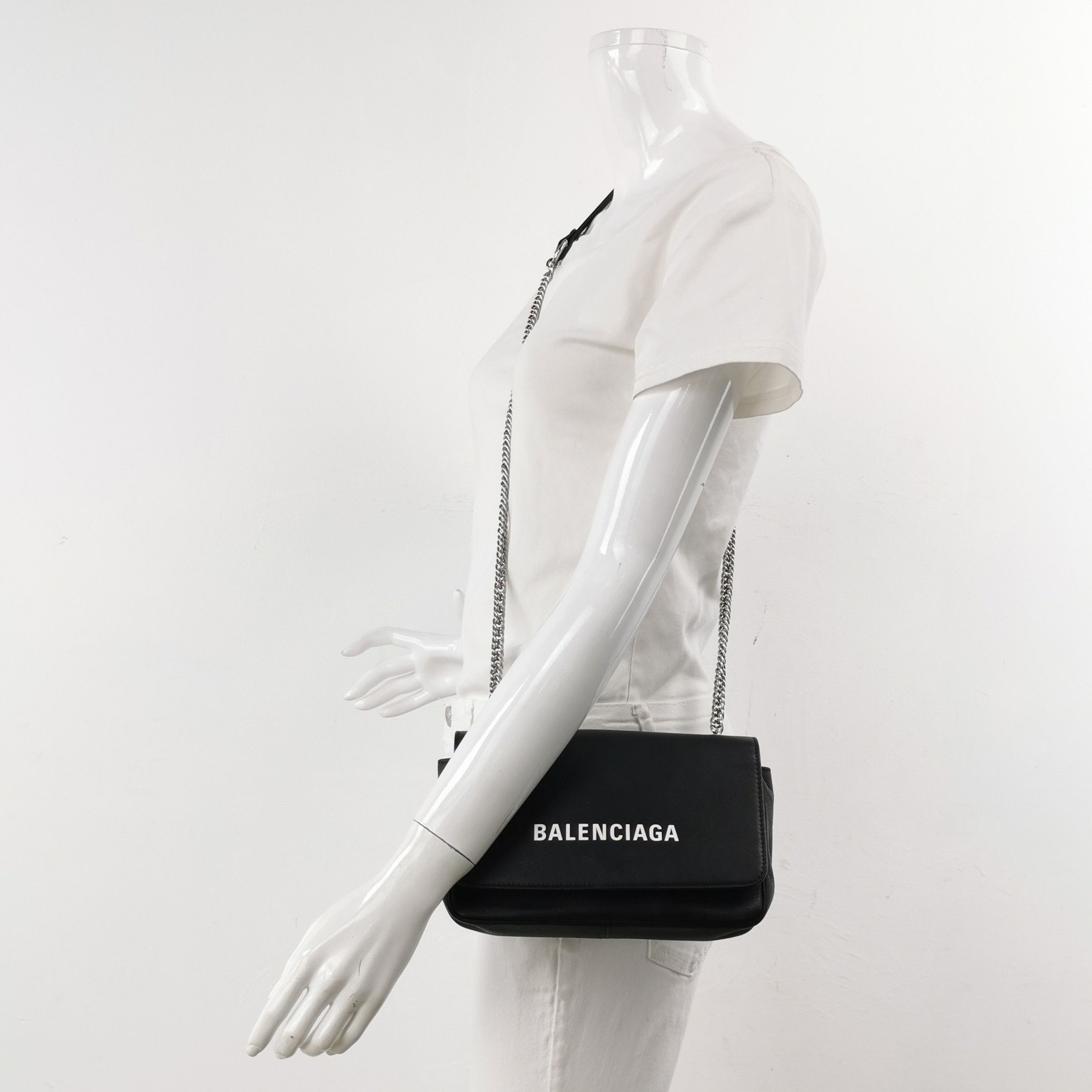 Balenciaga Balenciaga Women os Shoulder Bags Size ONE SIZE - 2 Thumbnail