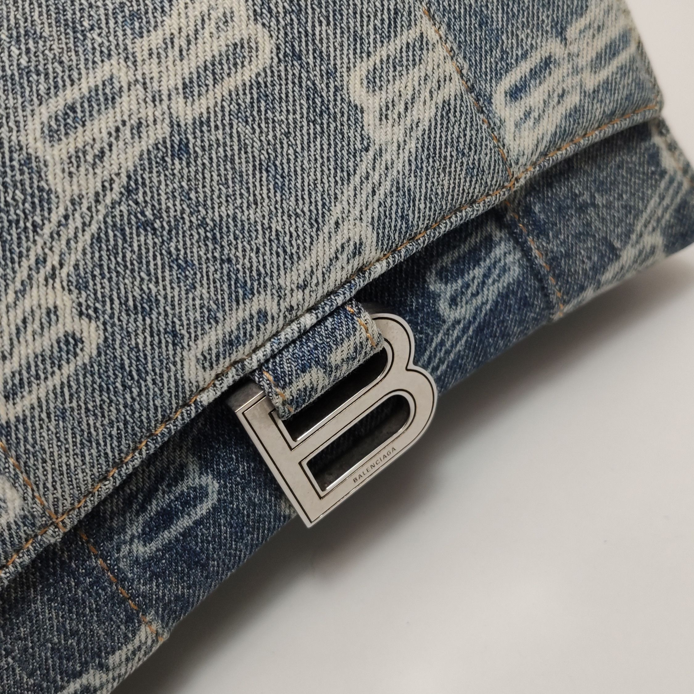 Balenciaga Balenciaga Women os Shoulder Bags Size ONE SIZE - 16 Thumbnail