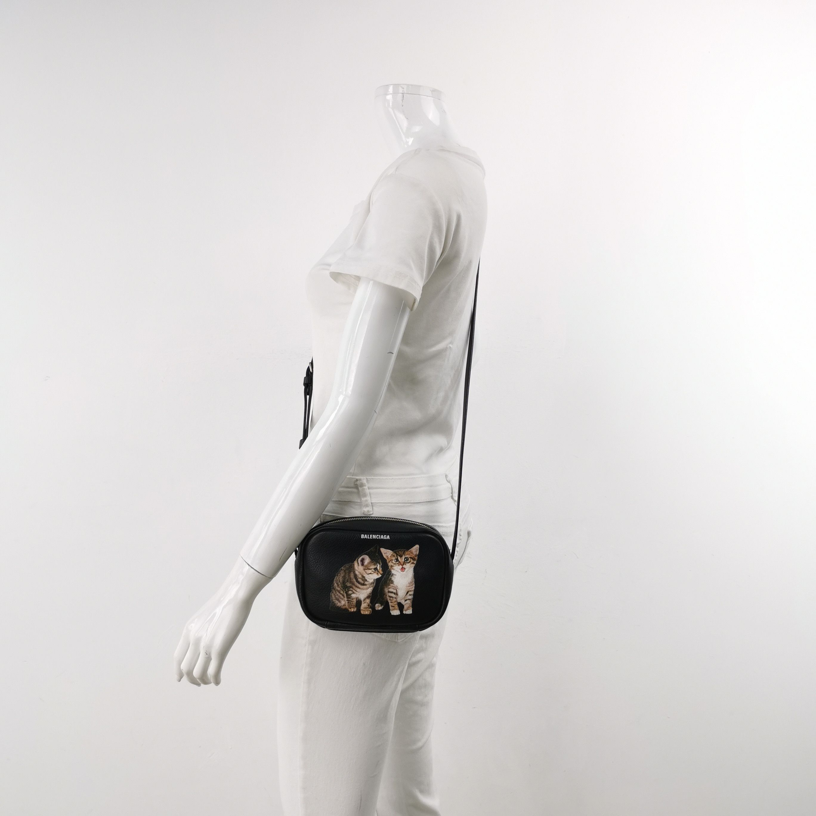 Balenciaga Balenciaga Women os Shoulder Bags Size ONE SIZE - 2 Thumbnail