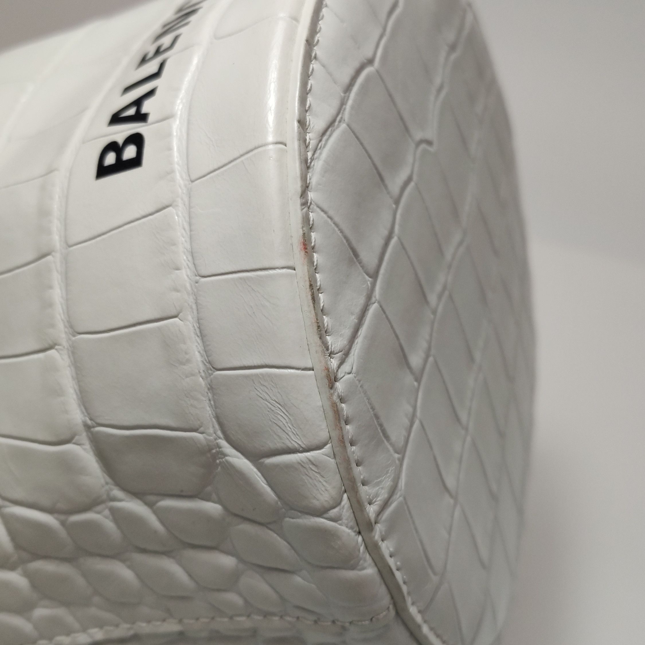 Balenciaga Balenciaga Women os Crossbody Bags Size ONE SIZE - 17 Thumbnail