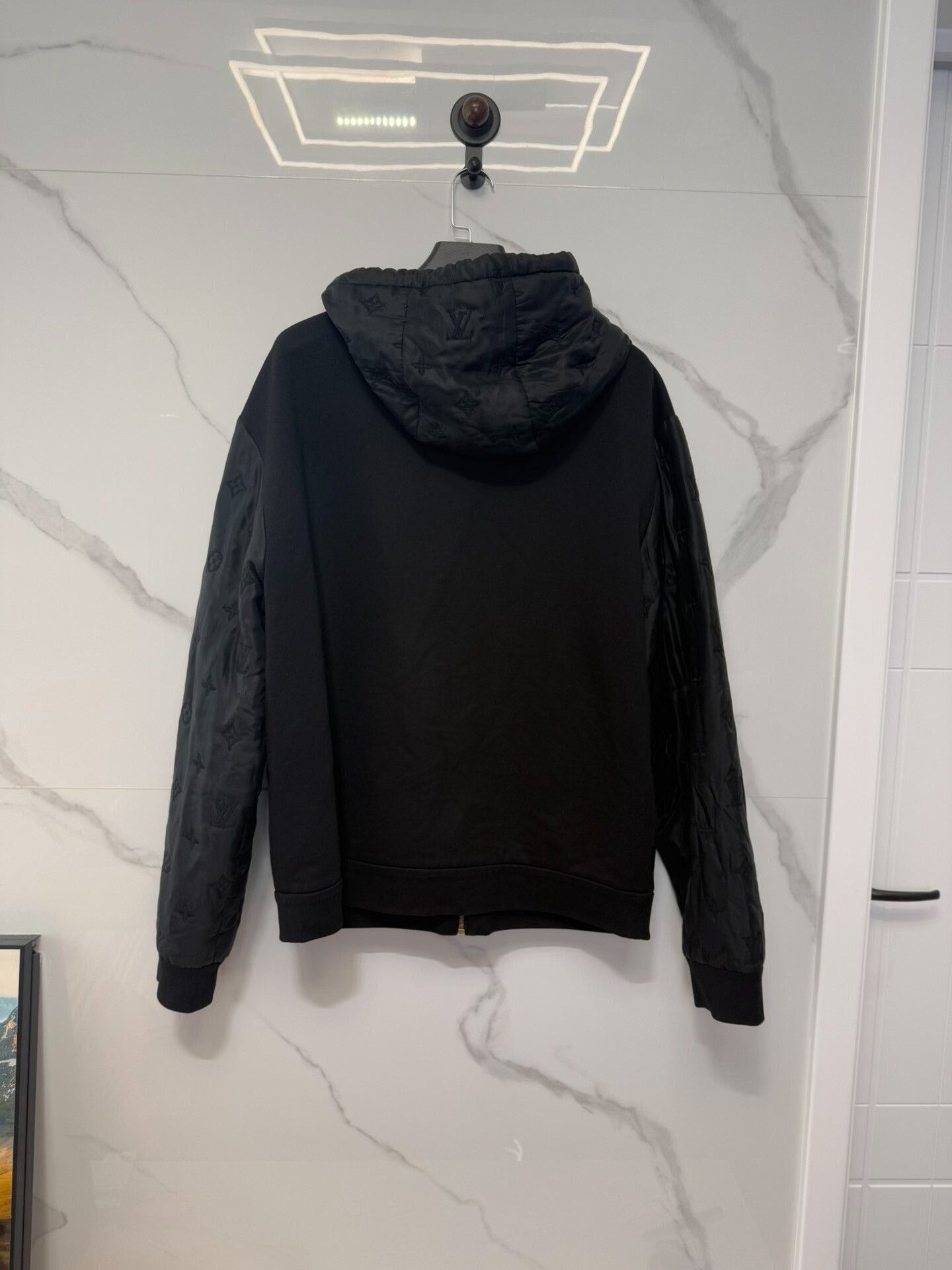 Louis Vuitton Louis Vuitton Pharrell Williams Zip Jacket Size XL Size US XL / EU 56 / 4 - 3 Thumbnail