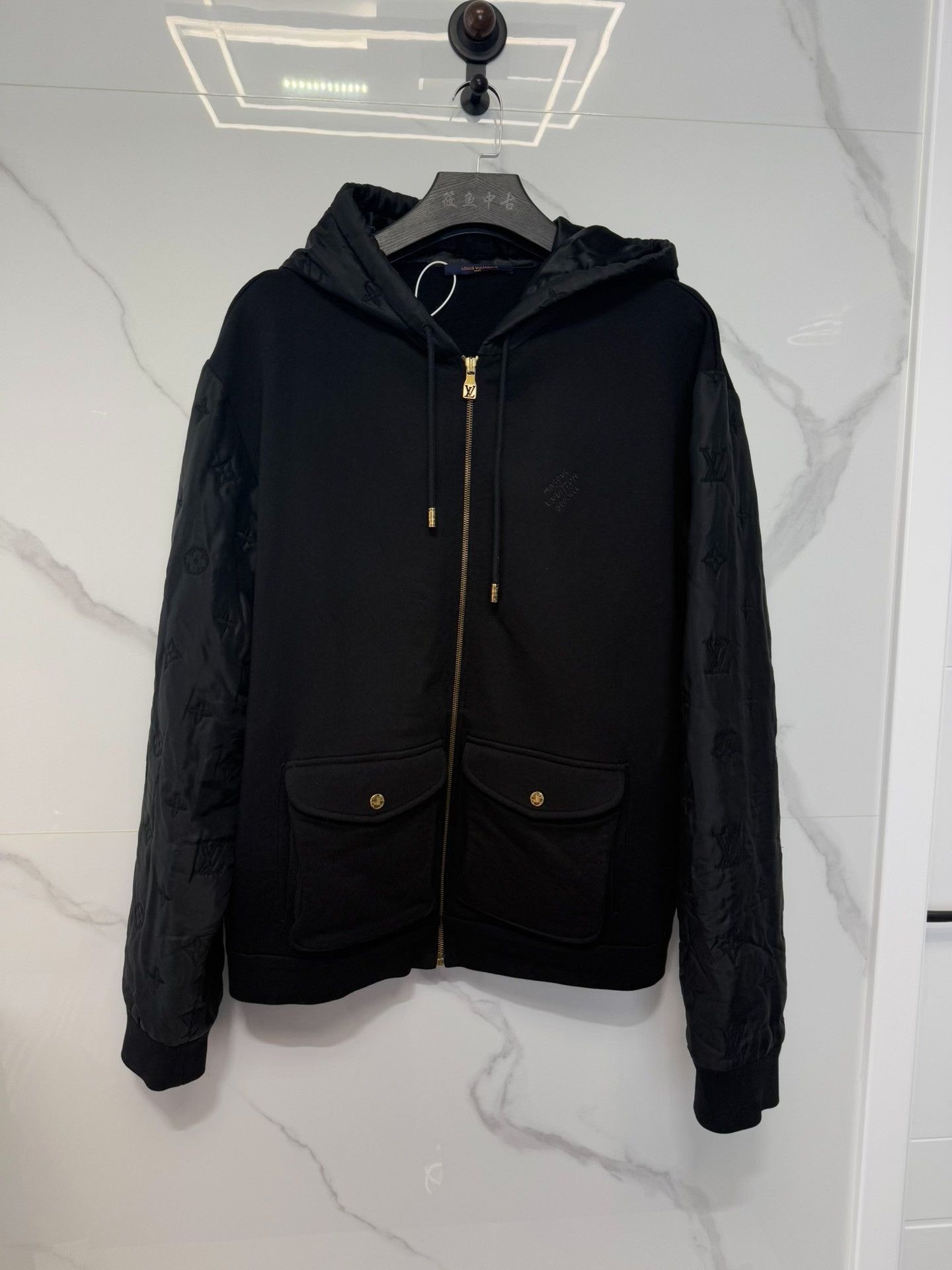 Louis Vuitton Louis Vuitton Pharrell Williams Zip Jacket Size XL Size US XL / EU 56 / 4 - 2 Thumbnail
