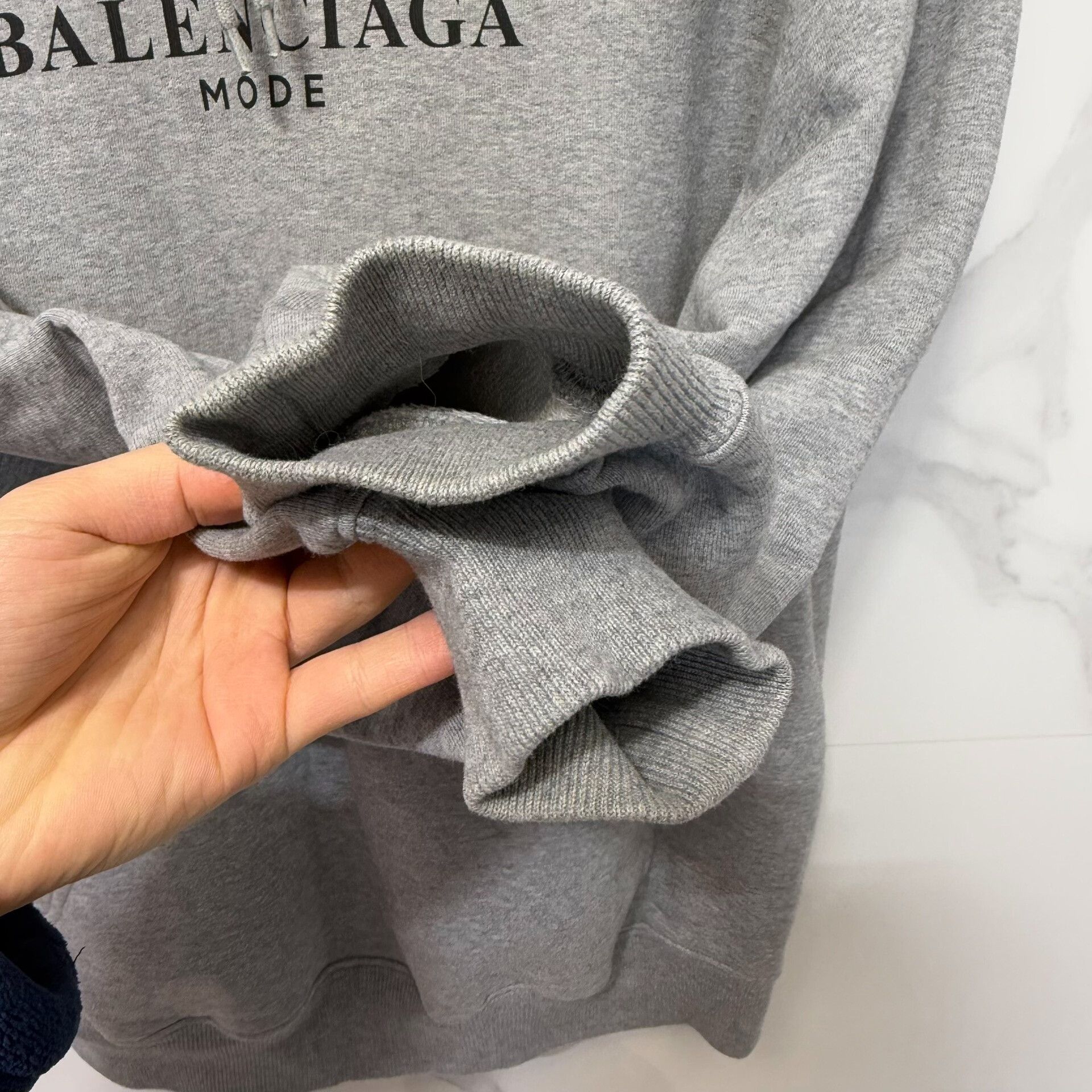 Balenciaga Balenciaga Logo Hoodie Size S Size US S / EU 44-46 / 1 - 6 Thumbnail