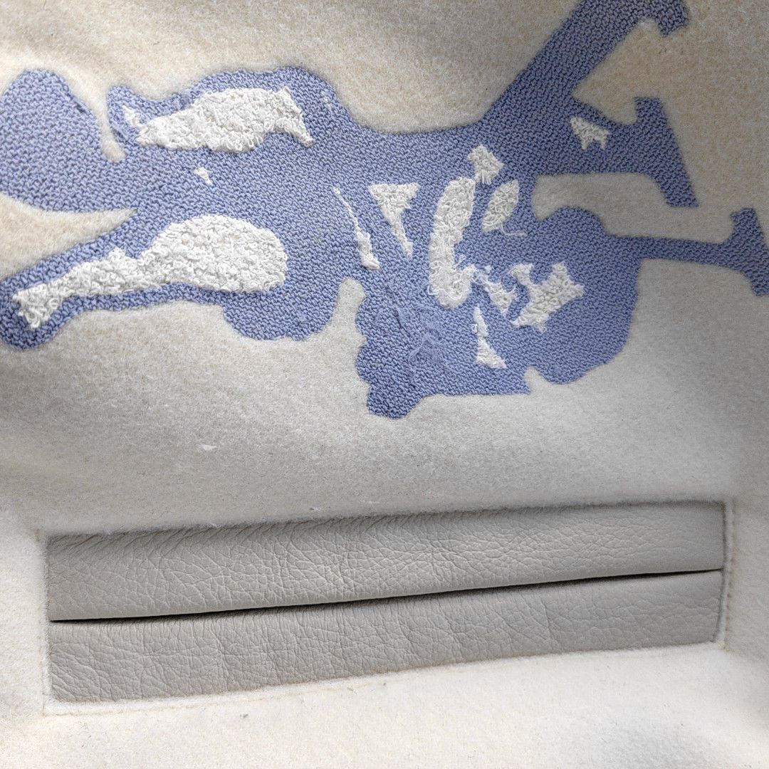 Louis Vuitton Louis Vuitton LV Varsity Jacket White Size M Size US M / EU 48-50 / 2 - 7 Thumbnail