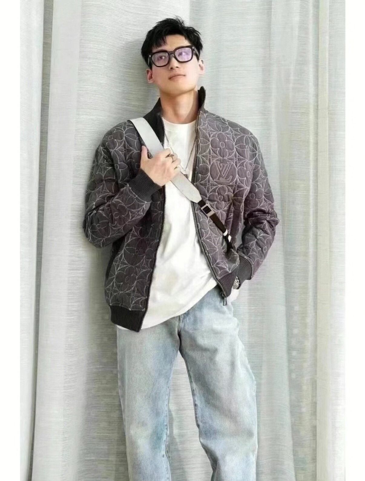 Louis Vuitton Louis Vuitton Monogram Embossed Bomber Jacket Size S Size US S / EU 44-46 / 1 - 10 Thumbnail