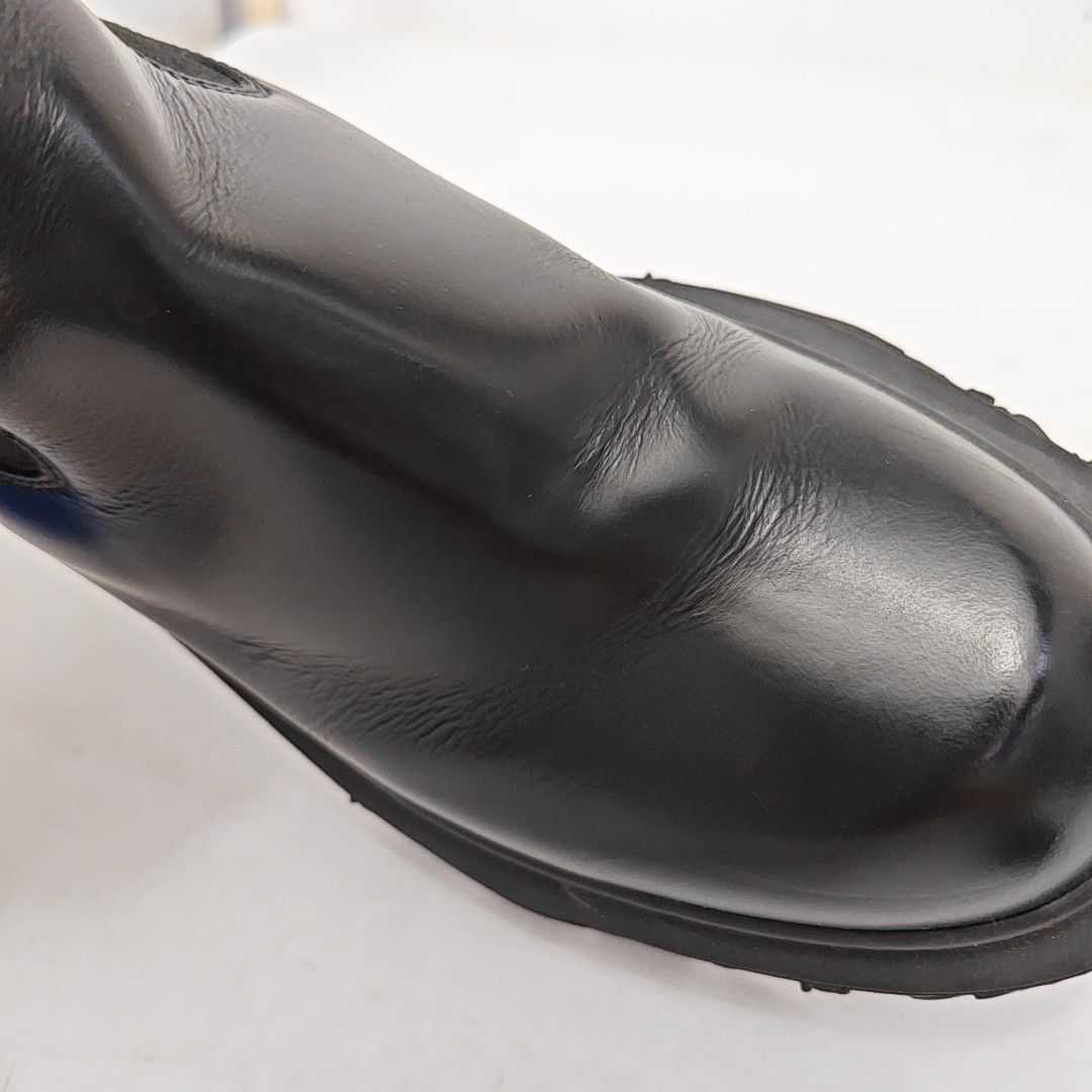 Louis Vuitton Louis Vuitton Leather Lug Sole Chelsea Boots Size 6 Size US 6 / EU 39 - 9 Thumbnail