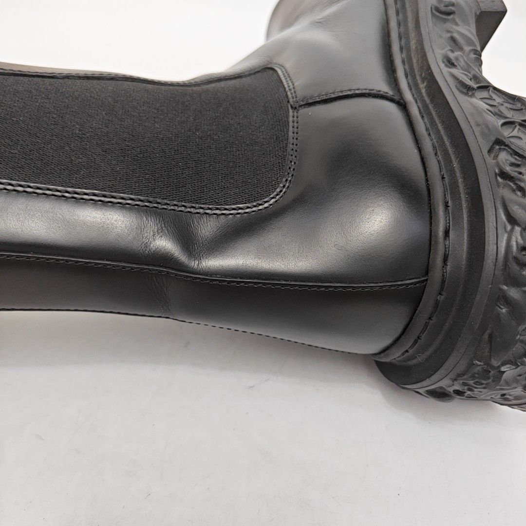 Louis Vuitton Louis Vuitton Leather Lug Sole Chelsea Boots Size 6 Size US 6 / EU 39 - 10 Thumbnail