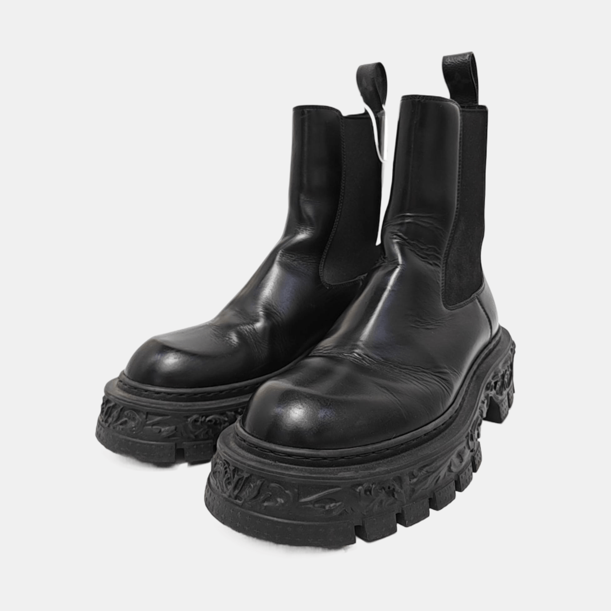 Louis Vuitton Louis Vuitton Leather Lug Sole Chelsea Boots Size 6 Size US 6 / EU 39 - 2 Thumbnail