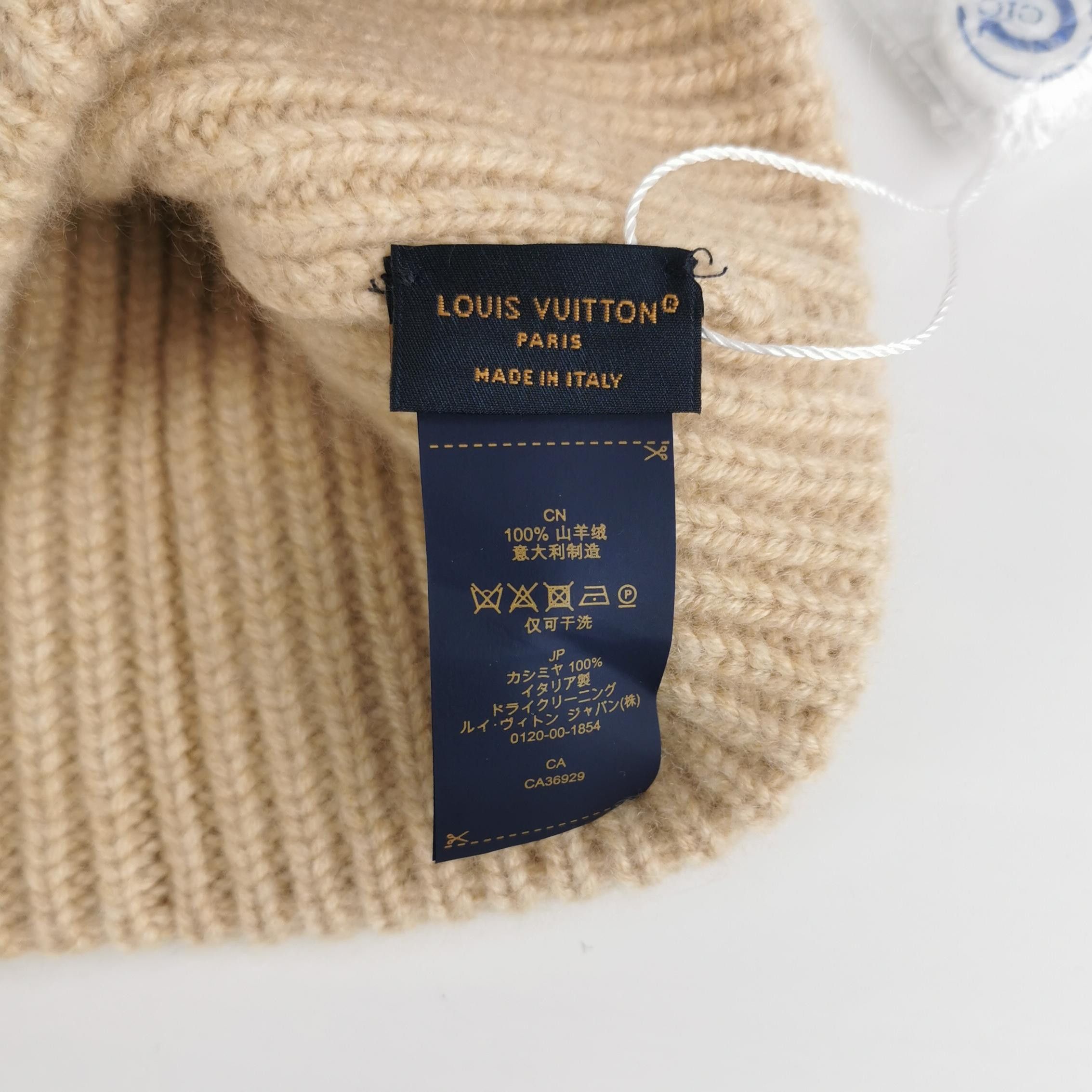 Louis Vuitton Louis Vuitton Cashmere LV Logo Beanie One Size Size ONE SIZE - 4 Thumbnail