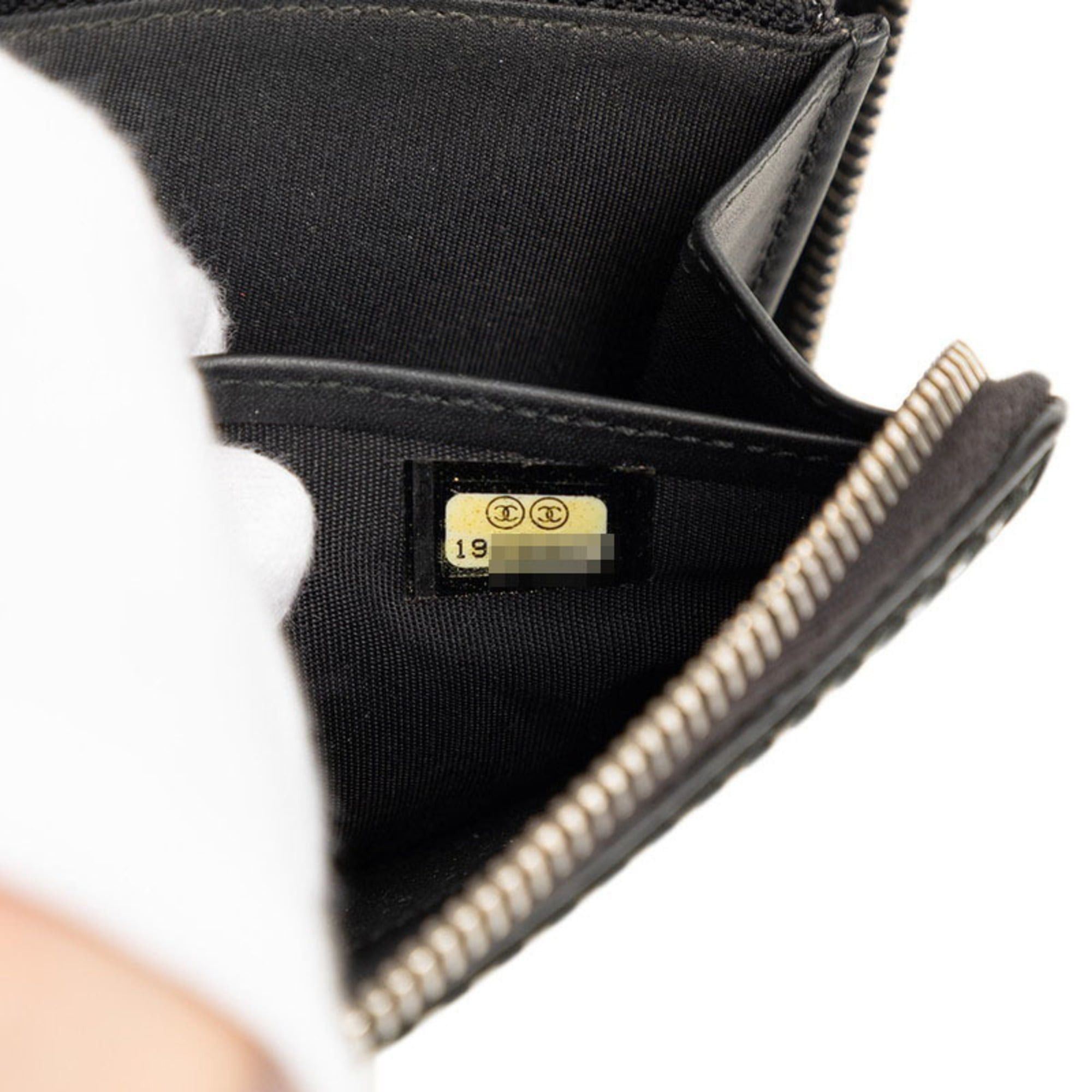 Chanel Chanel Coco Mark Round Zipper Long Wallet, Black Patent Leather, Women's CHANEL Size ONE SIZE - 7 Thumbnail