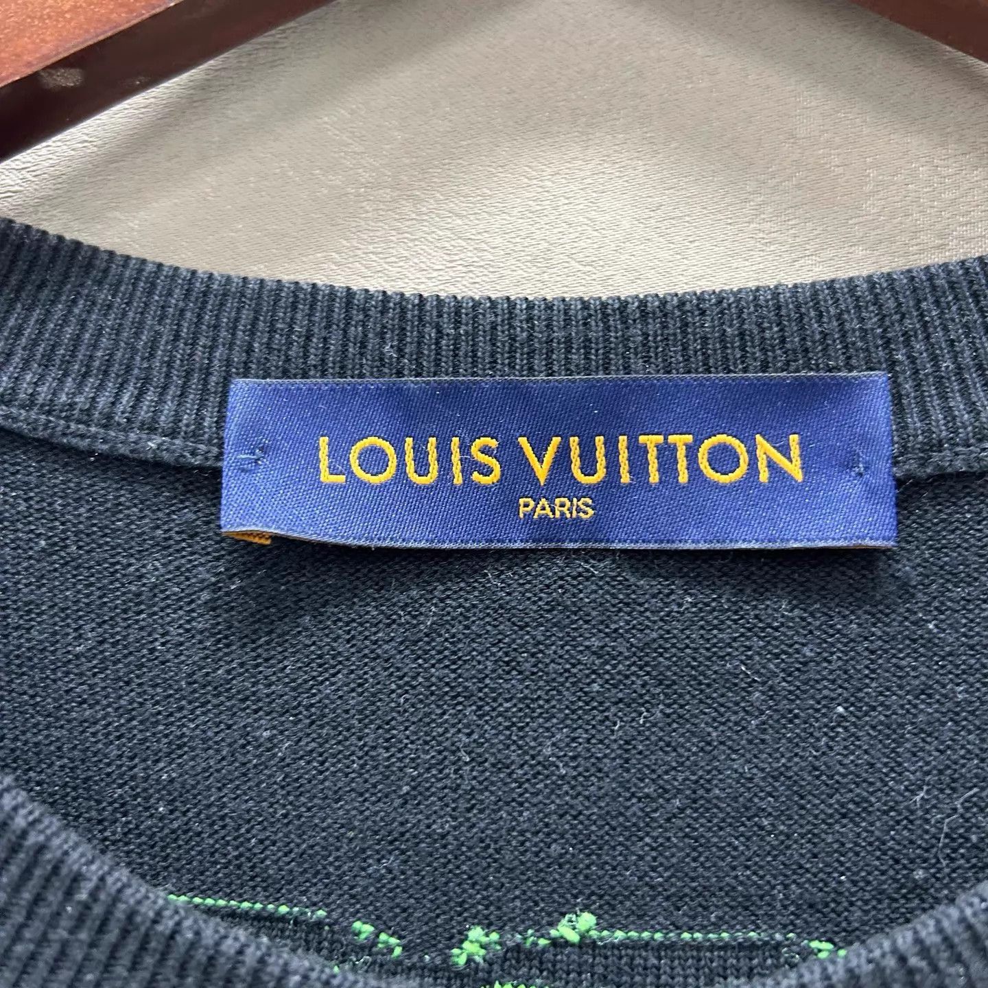 Louis Vuitton Black Short Sleeve Graphic Tee with Neon Green Print Size US M / EU 48-50 / 2 - 3 Thumbnail