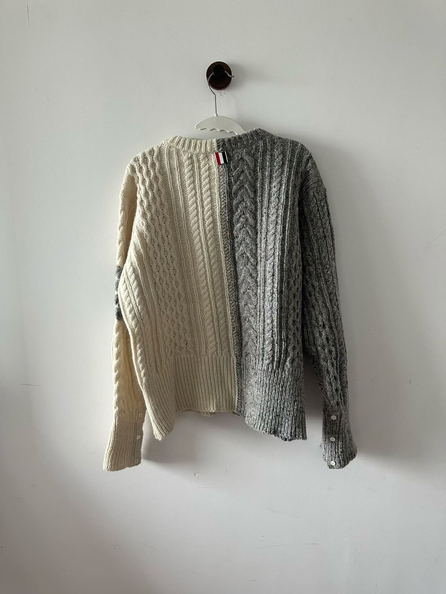 Thom Browne Thom Browne Gray White Wool Sweater Size US XXL / EU 58 / 5 - 2 Thumbnail