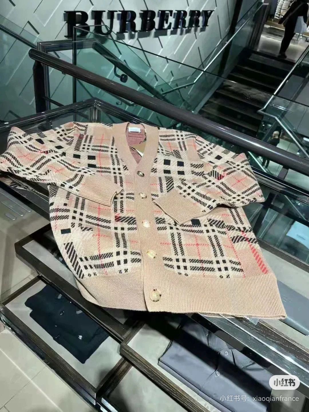 Burberry Burberry Classic Check Cardigan Size XL / US 12-14 / IT 48-50 - 2 Thumbnail