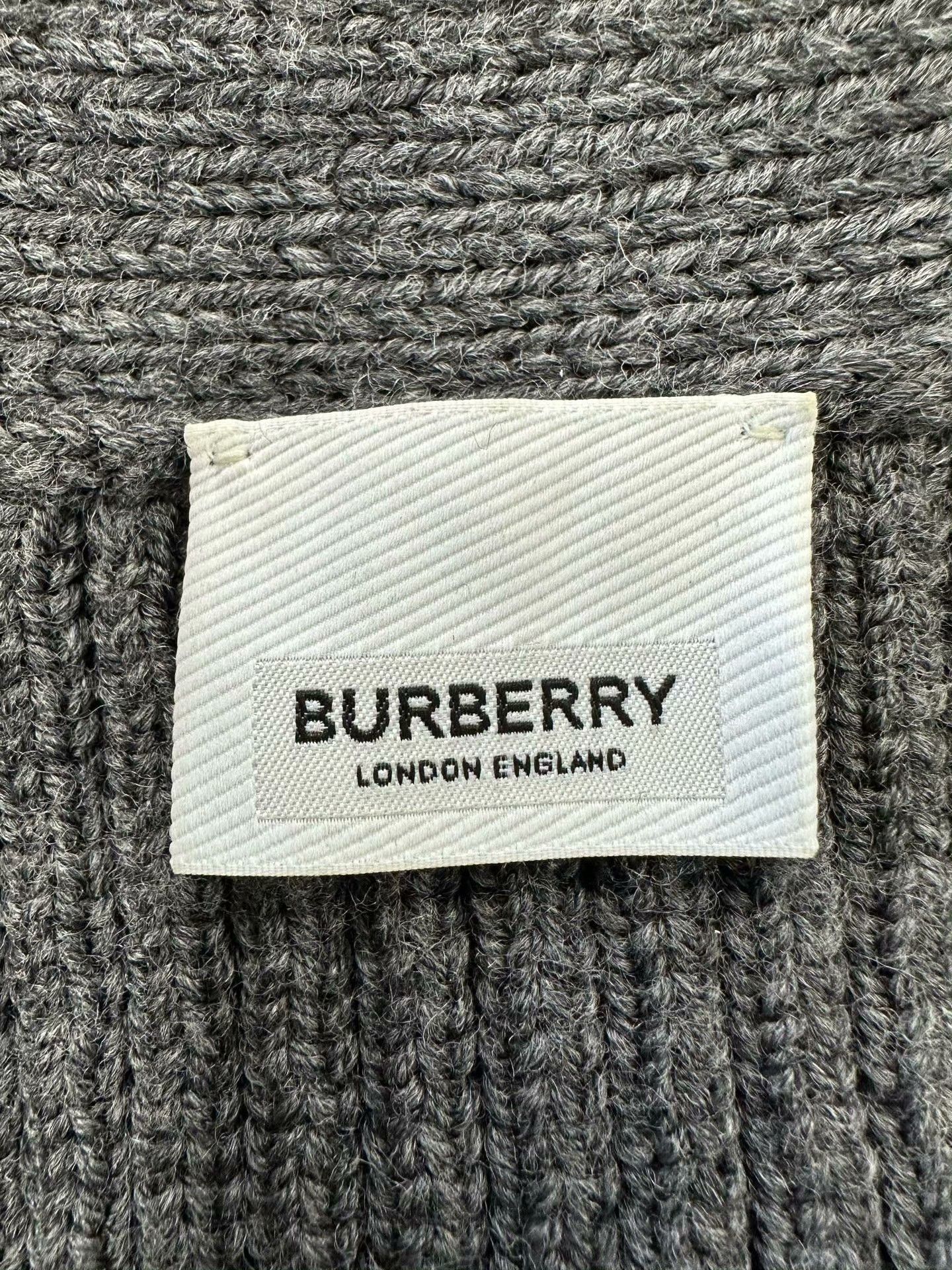 Burberry Burberry Dark Gray TB Logo Cardigan XS Size XS / US 0-2 / IT 36-38 - 3 Thumbnail