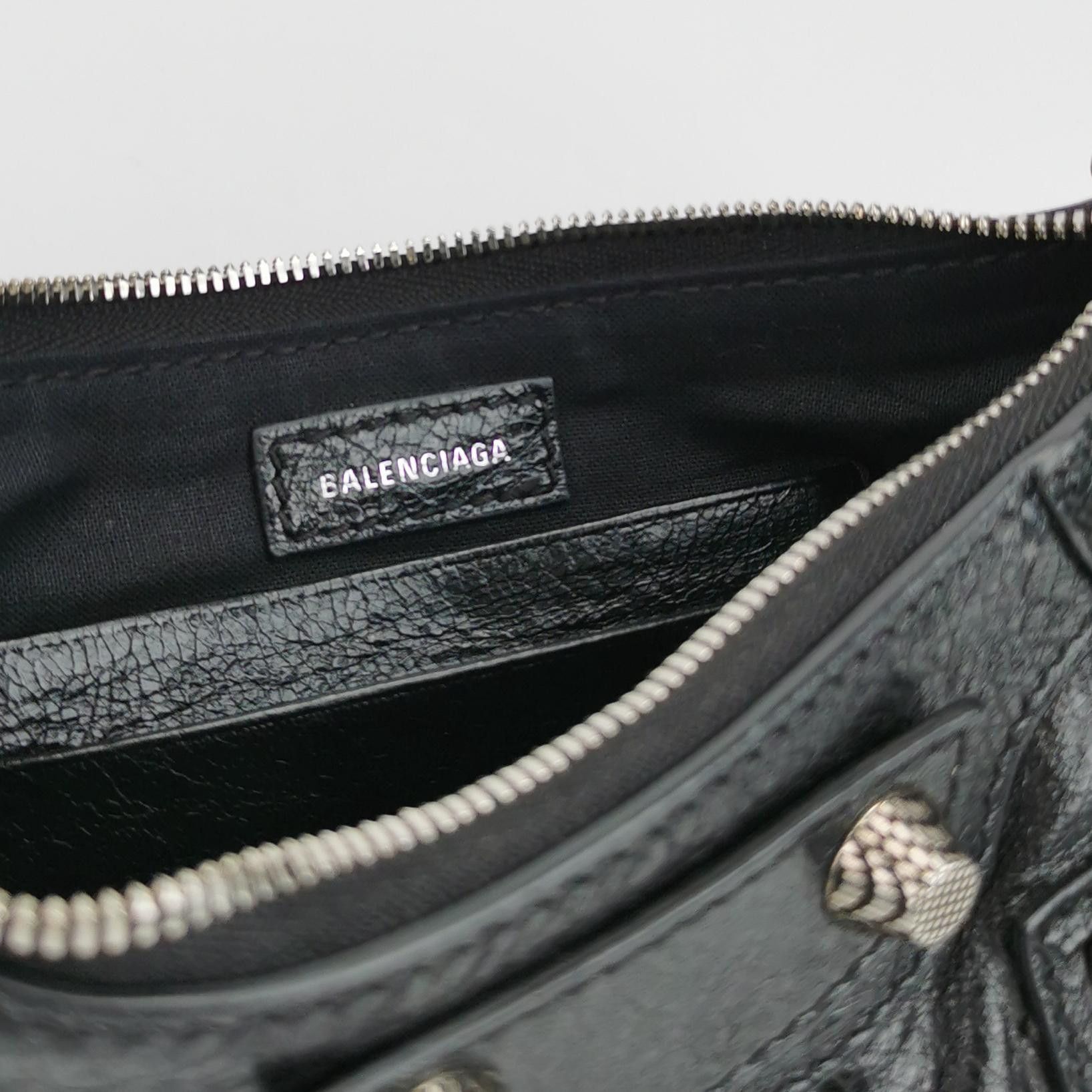 Balenciaga Balenciaga Women os Shoulder Bags Size ONE SIZE - 8 Thumbnail