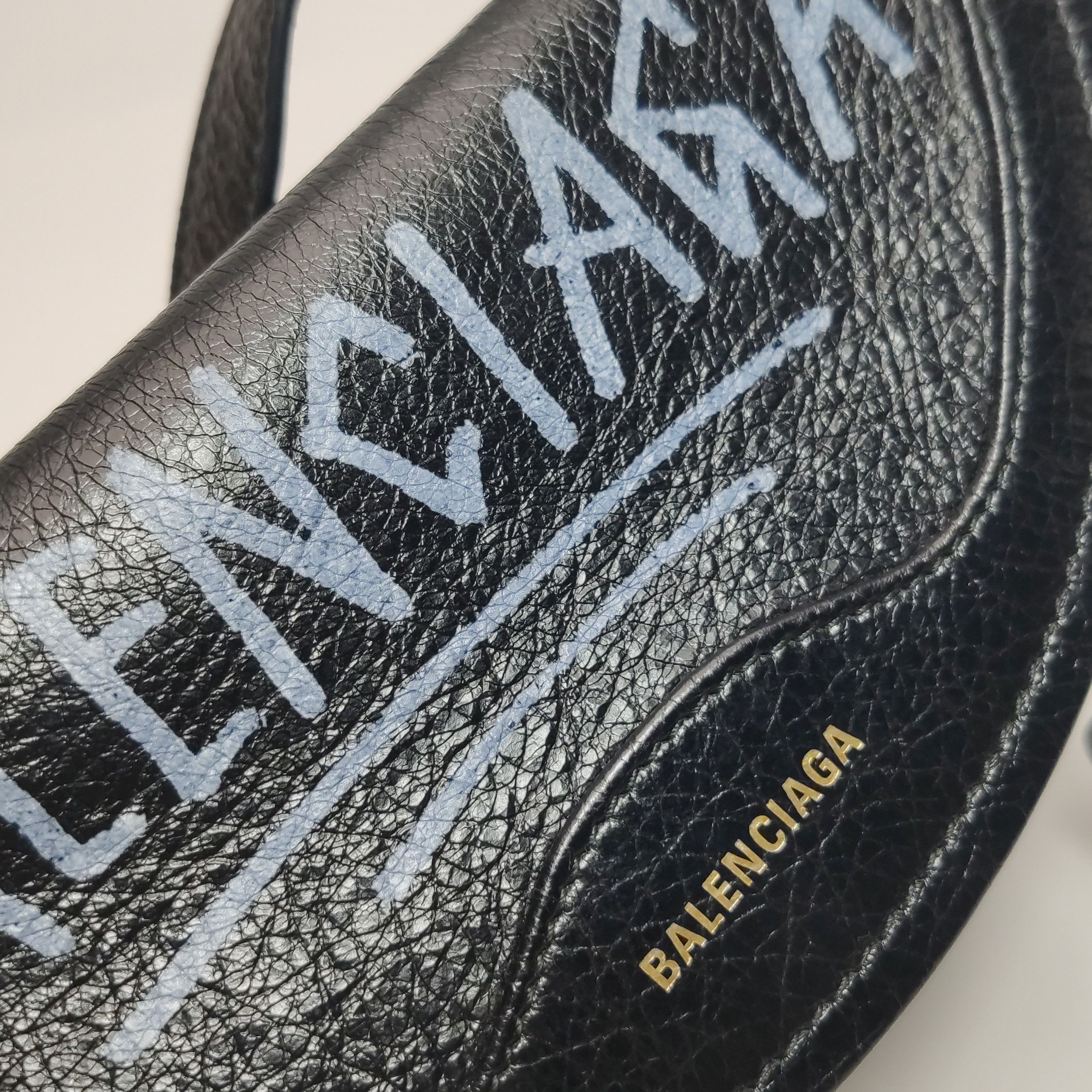 Balenciaga Balenciaga Women os Crossbody Bags Size ONE SIZE - 22 Thumbnail