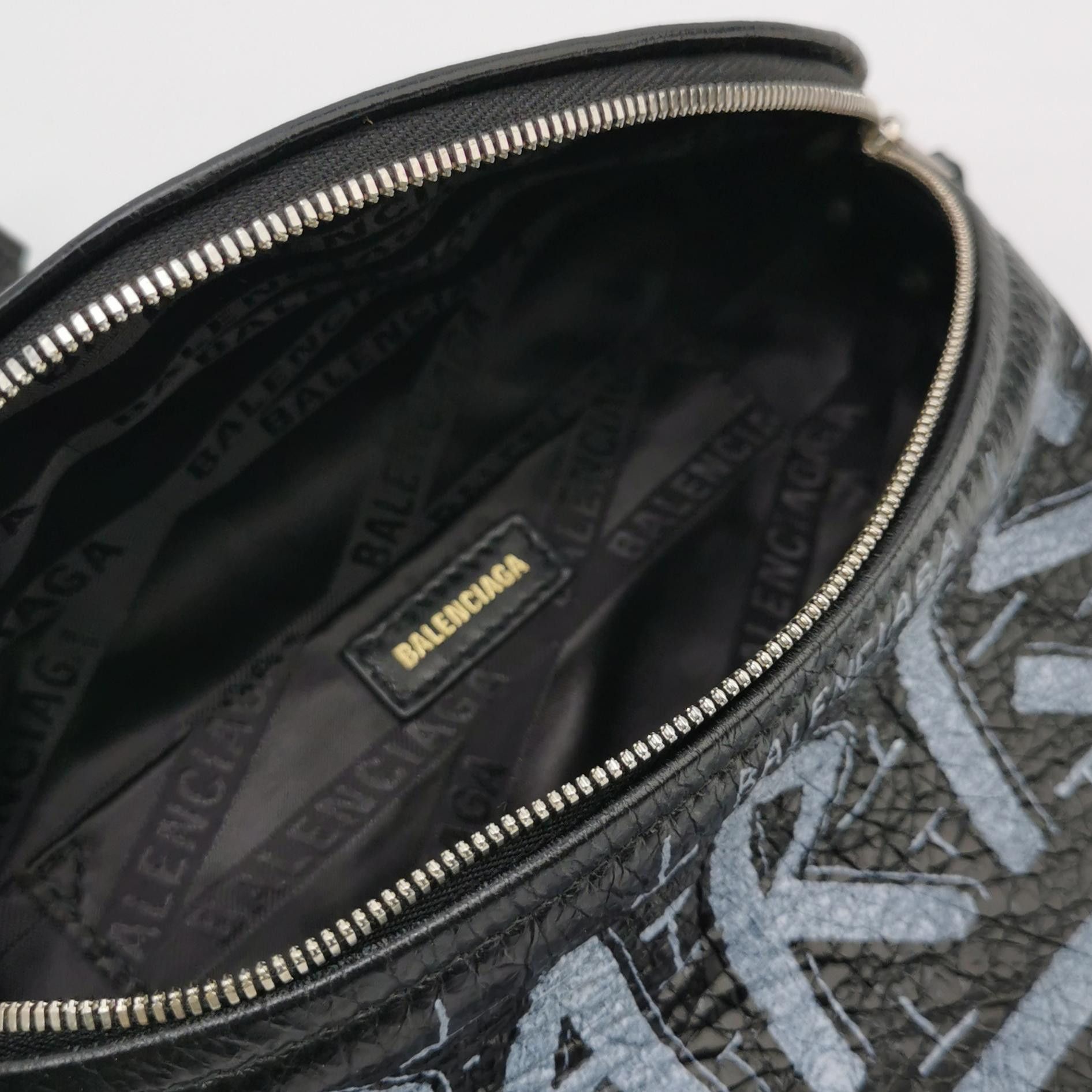 Balenciaga Balenciaga Women os Crossbody Bags Size ONE SIZE - 7 Thumbnail