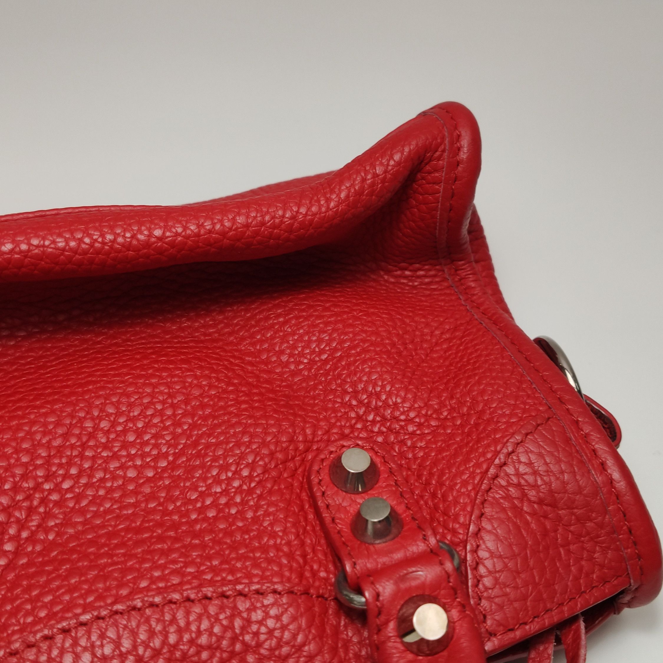 Balenciaga Balenciaga Women os Shoulder Bags Size ONE SIZE - 17 Thumbnail