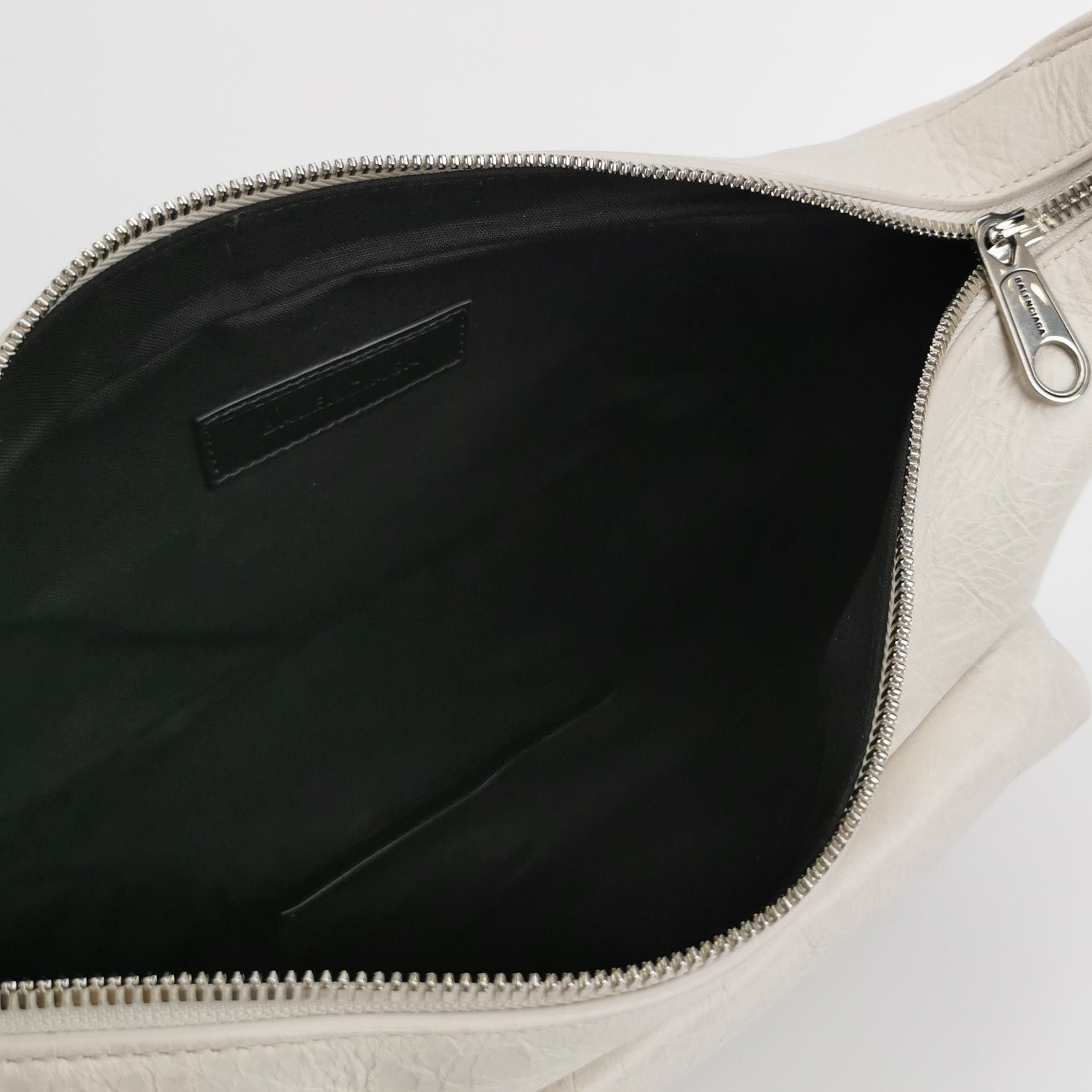 Balenciaga Balenciaga Women os Shoulder Bags Size ONE SIZE - 7 Thumbnail