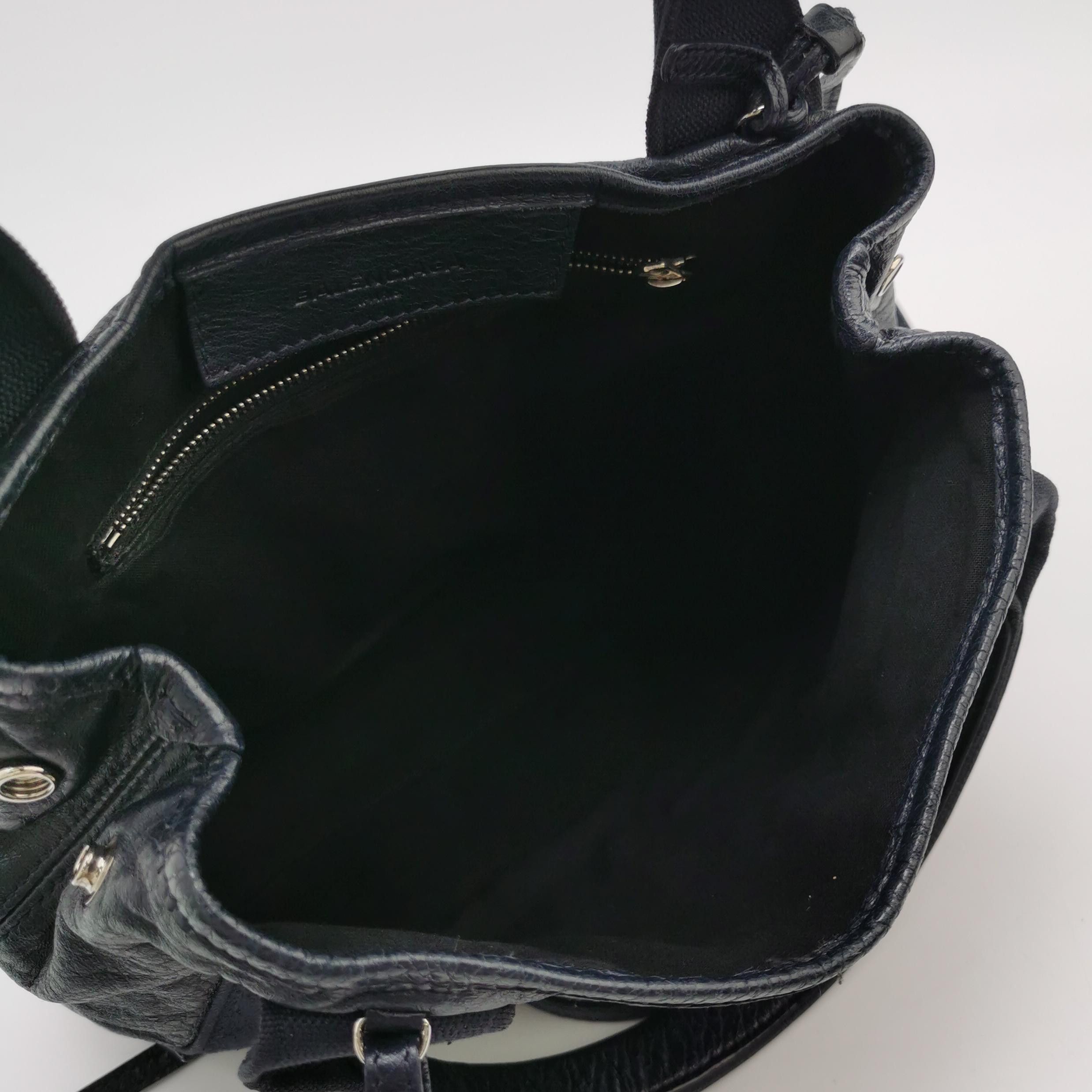 Balenciaga Balenciaga Women os Shoulder Bags Size ONE SIZE - 7 Thumbnail