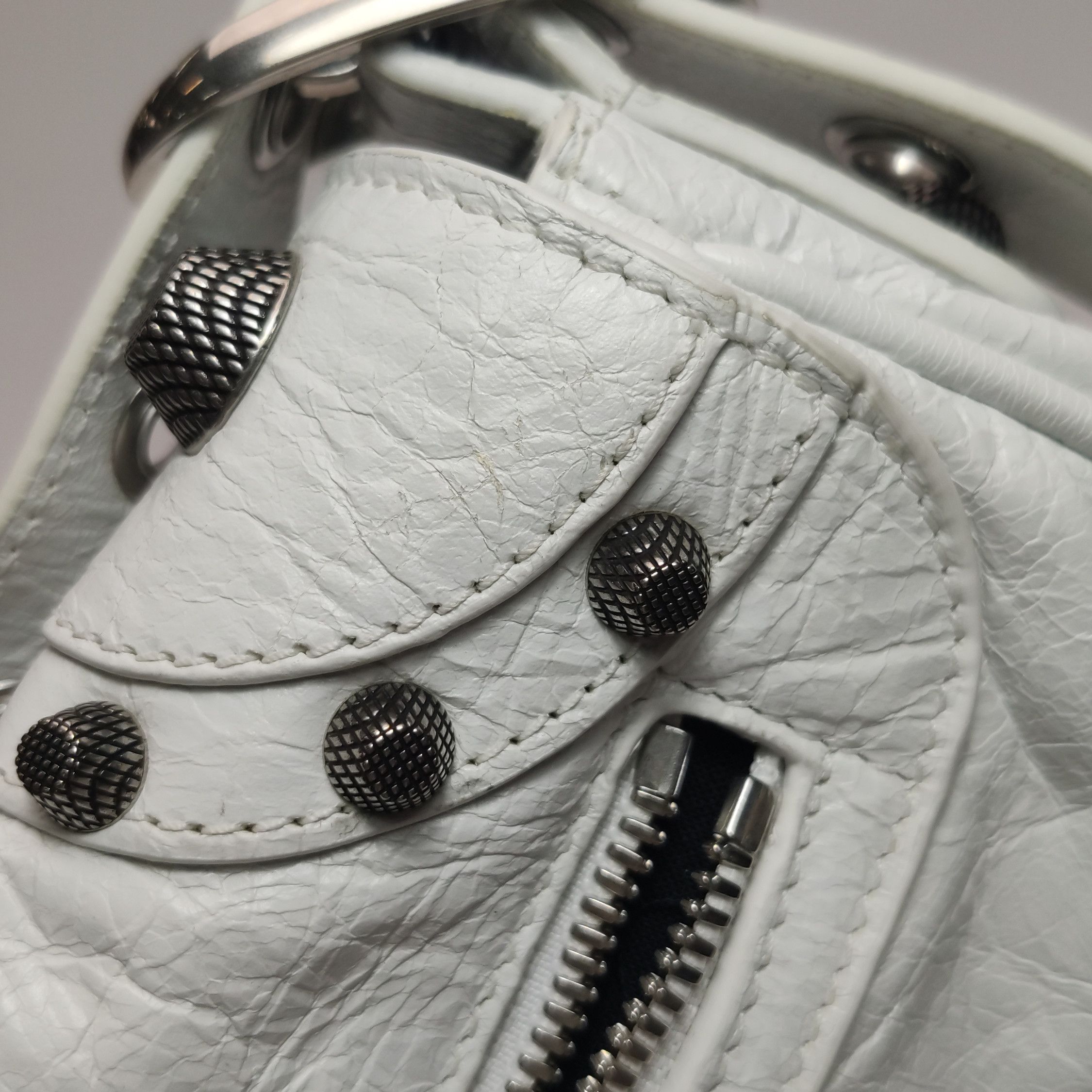 Balenciaga Balenciaga Women os Shoulder Bags Size ONE SIZE - 18 Thumbnail