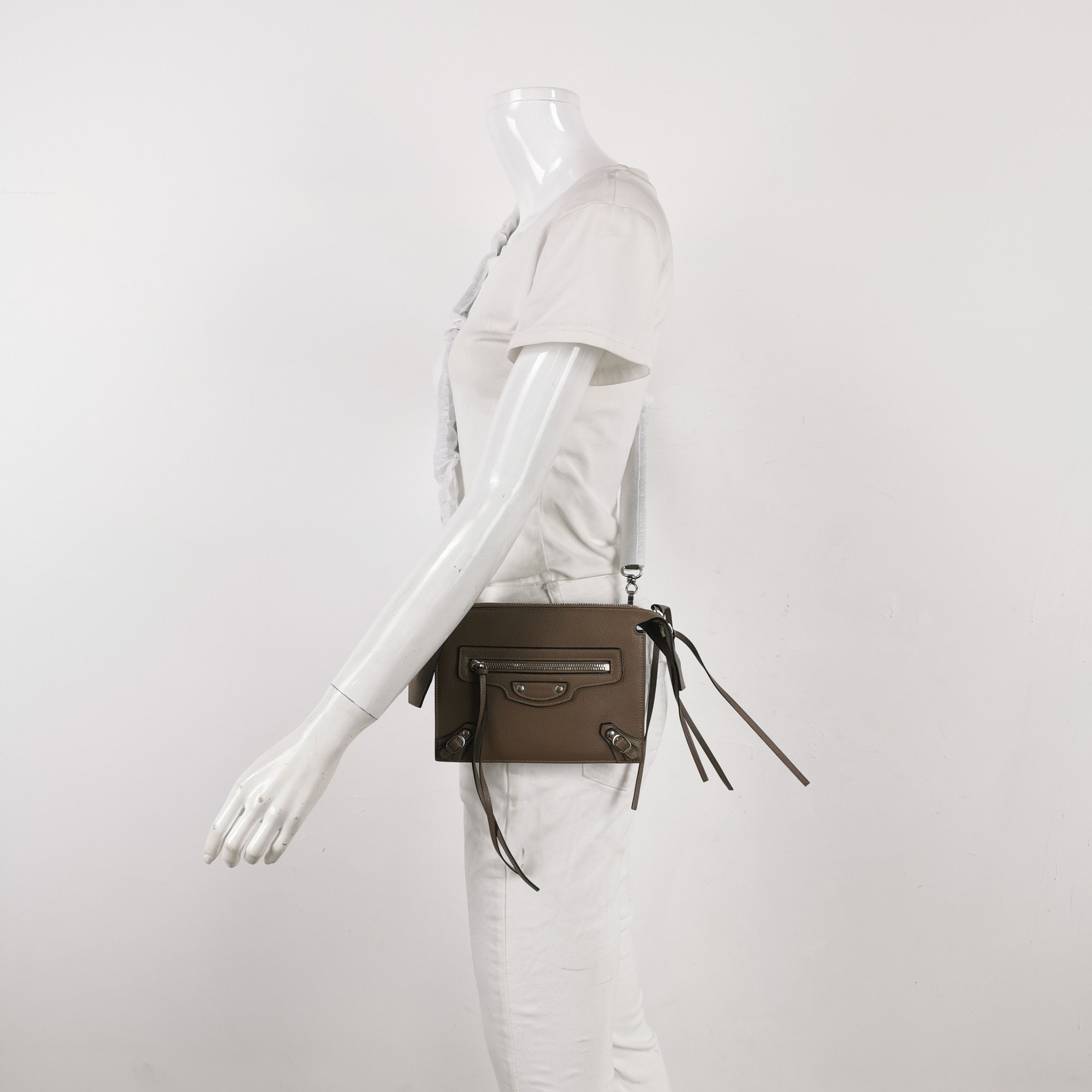 Balenciaga Balenciaga Women os Shoulder Bags Size ONE SIZE - 2 Thumbnail