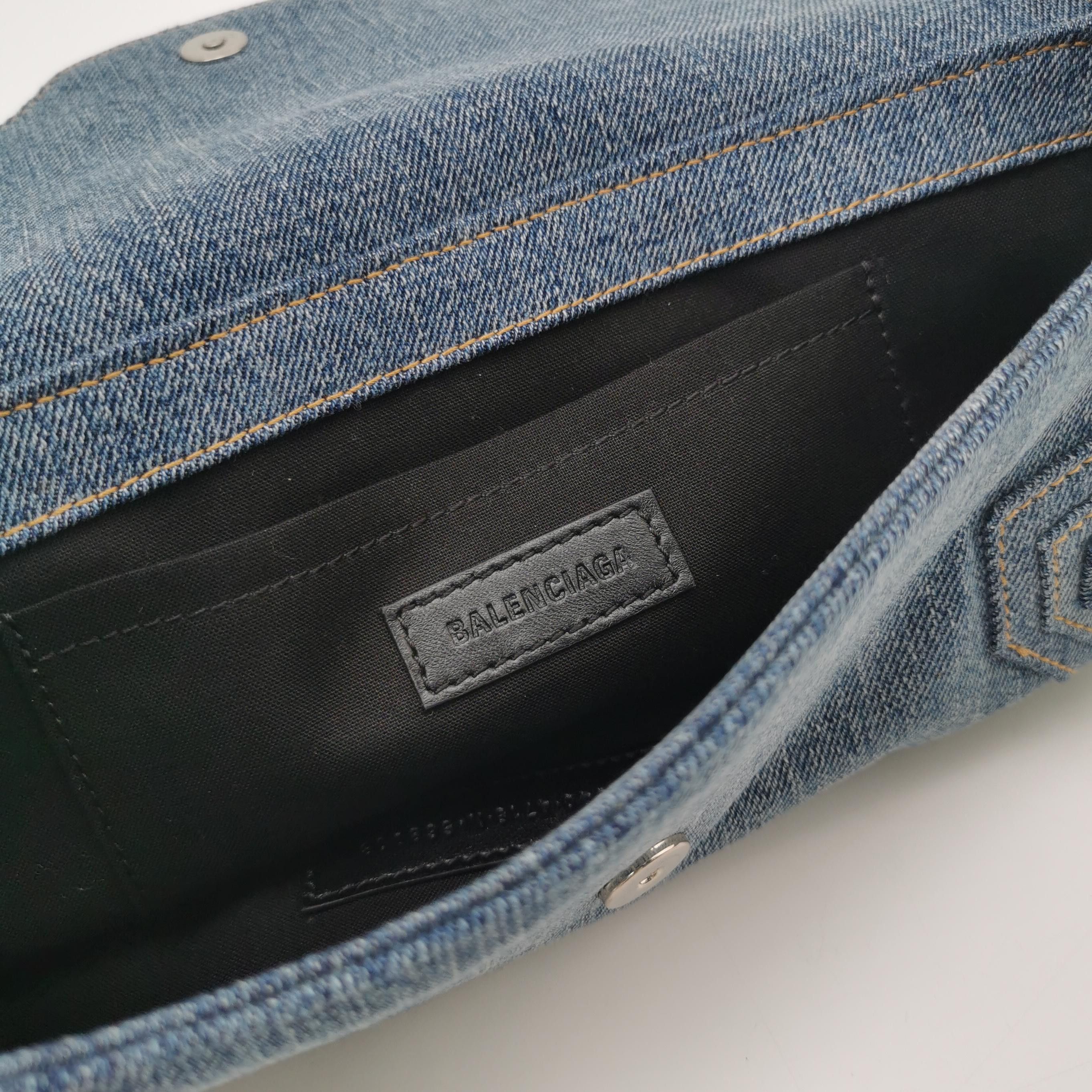 Balenciaga Balenciaga Women os Shoulder Bags Size ONE SIZE - 8 Thumbnail